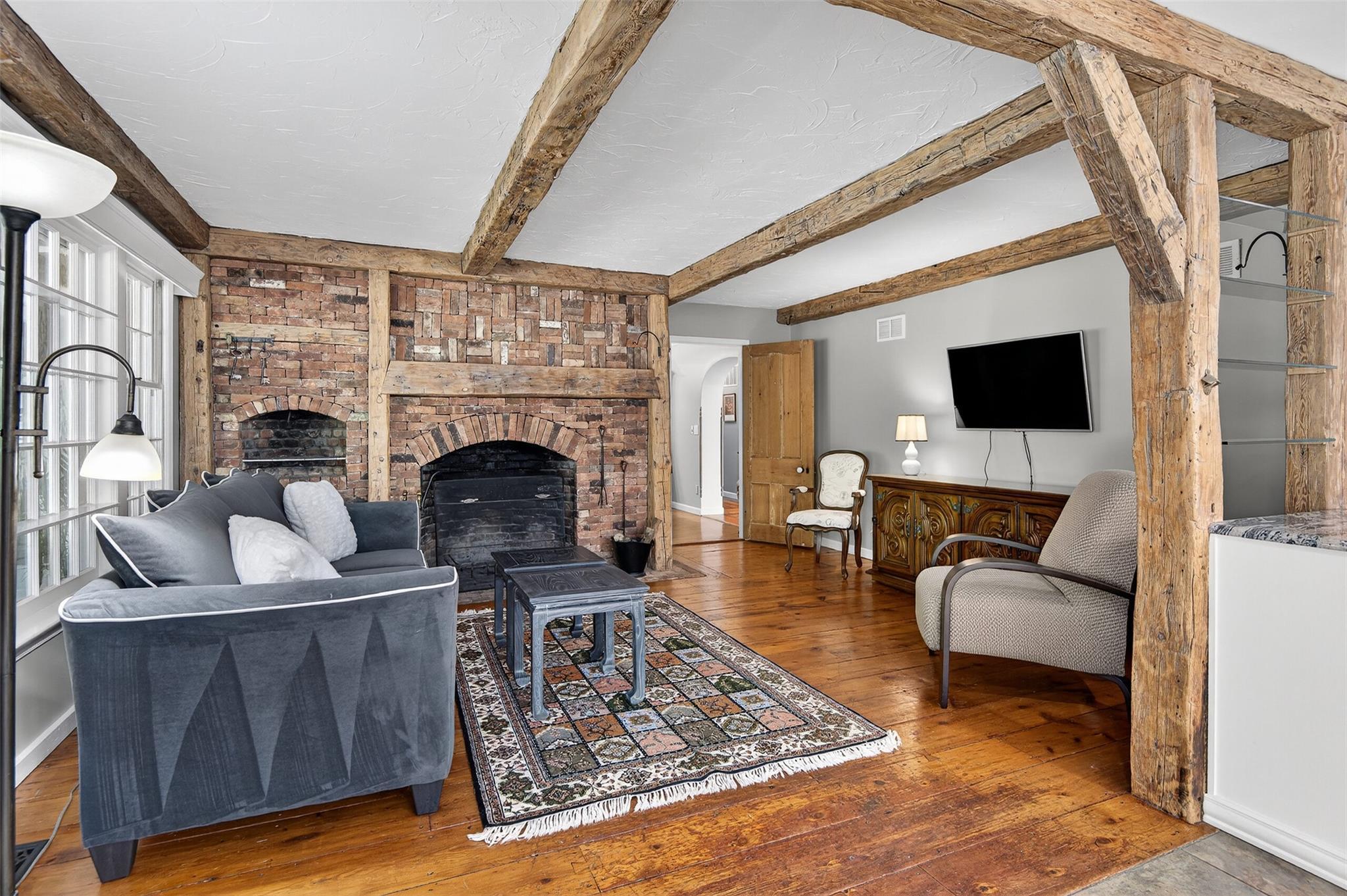 Single Family Split Rock  Nassau County, NY 11791, MLS-879229-18