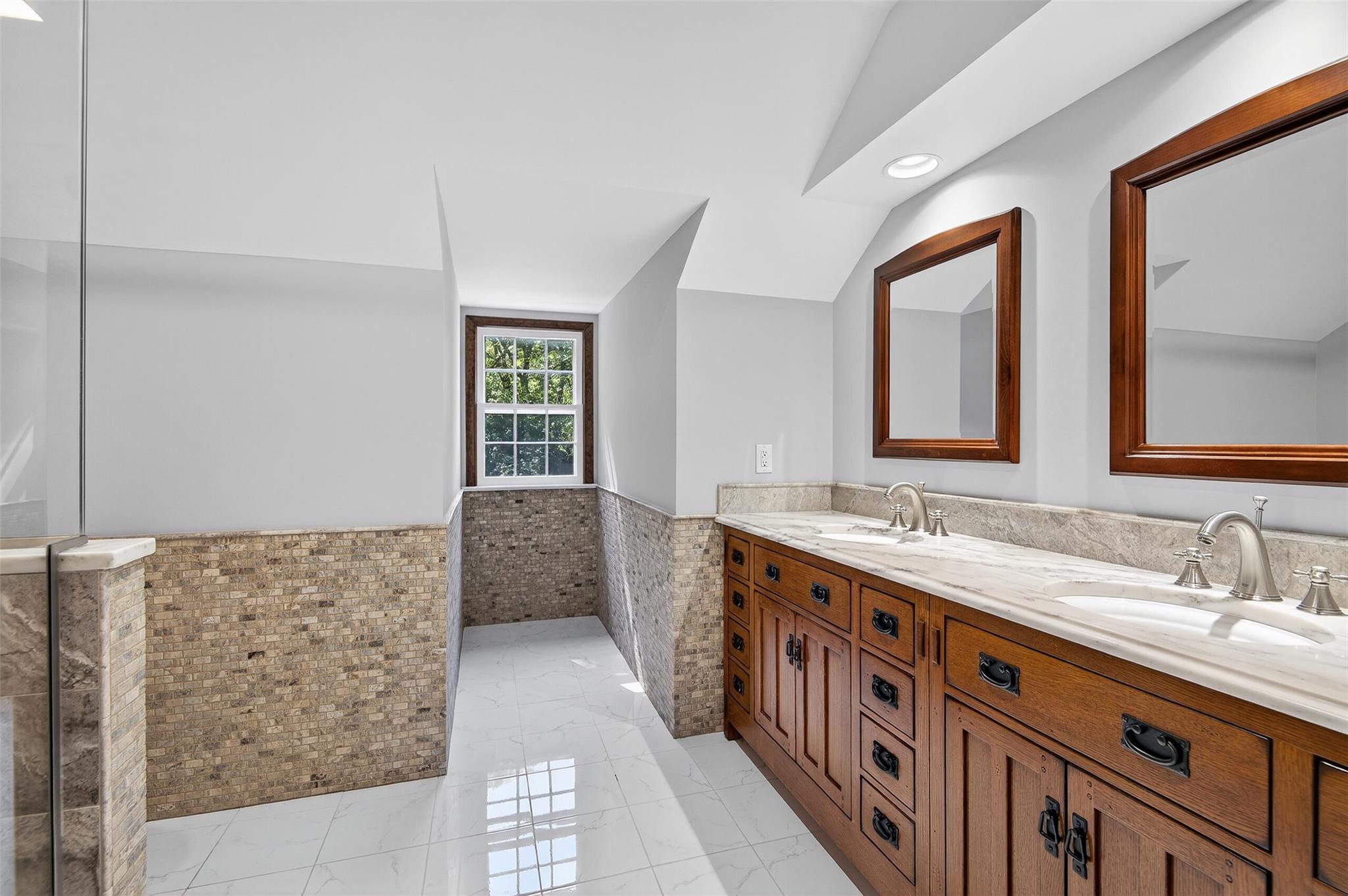 Single Family Split Rock  Nassau County, NY 11791, MLS-879229-29