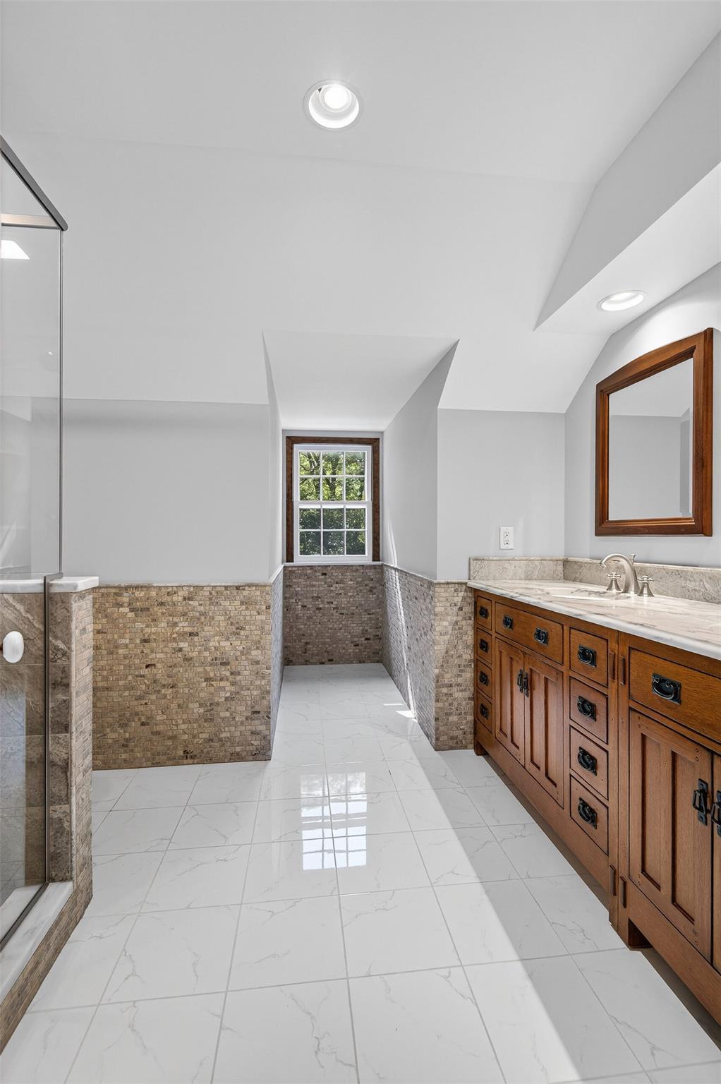 Single Family Split Rock  Nassau County, NY 11791, MLS-879229-30