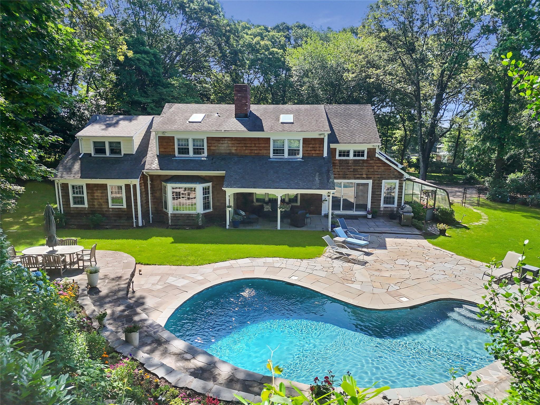 Single Family Split Rock  Nassau County, NY 11791, MLS-879229-36