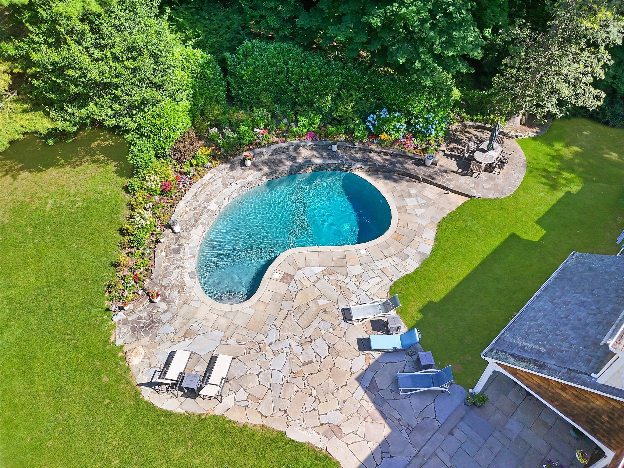 Single Family Split Rock  Nassau County, NY 11791, MLS-879229-41