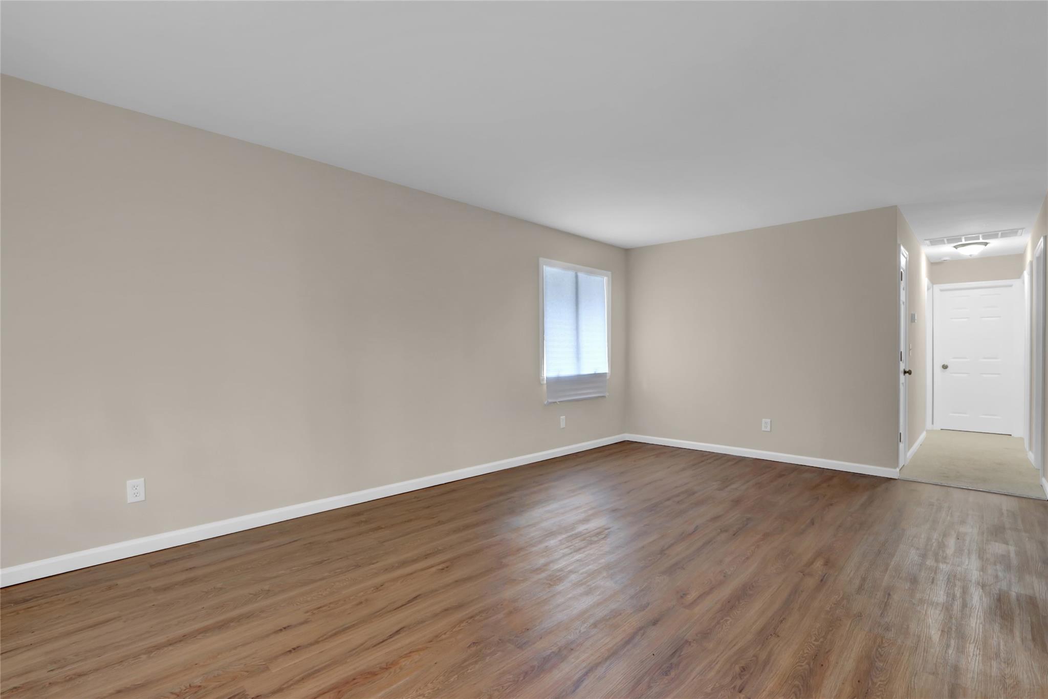 Single Family Biltmore  Suffolk County, NY 11951, MLS-879231-4