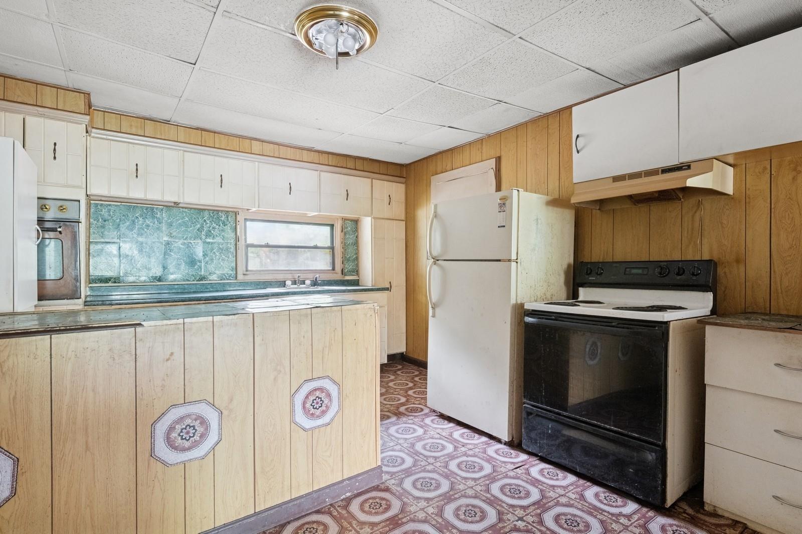 Single Family Montgomery  Staten Island, NY 10301, MLS-879246-13