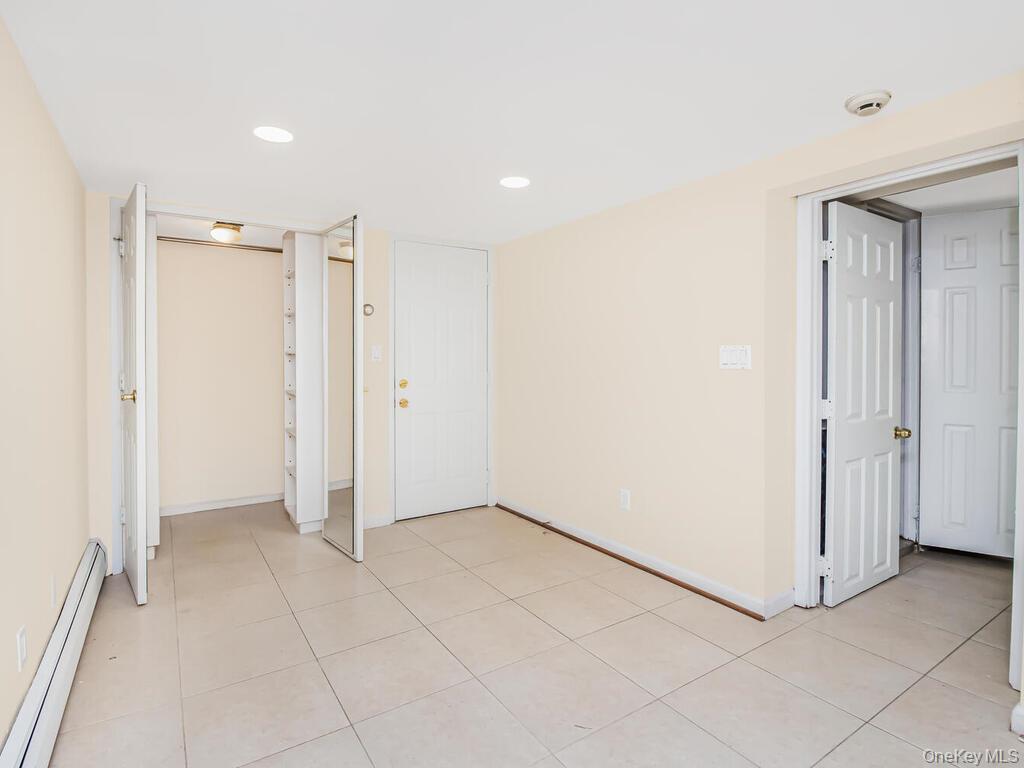 Single Family Mayflower  Bronx, NY 10461, MLS-879247-10