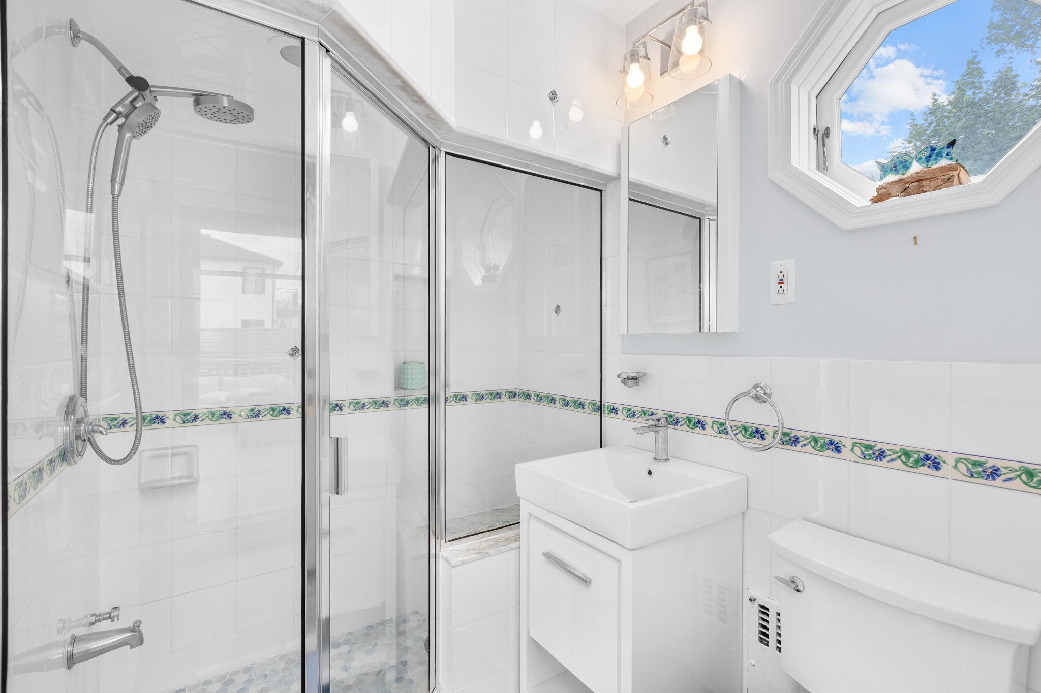 Single Family Rochelle  Bronx, NY 10464, MLS-879264-9