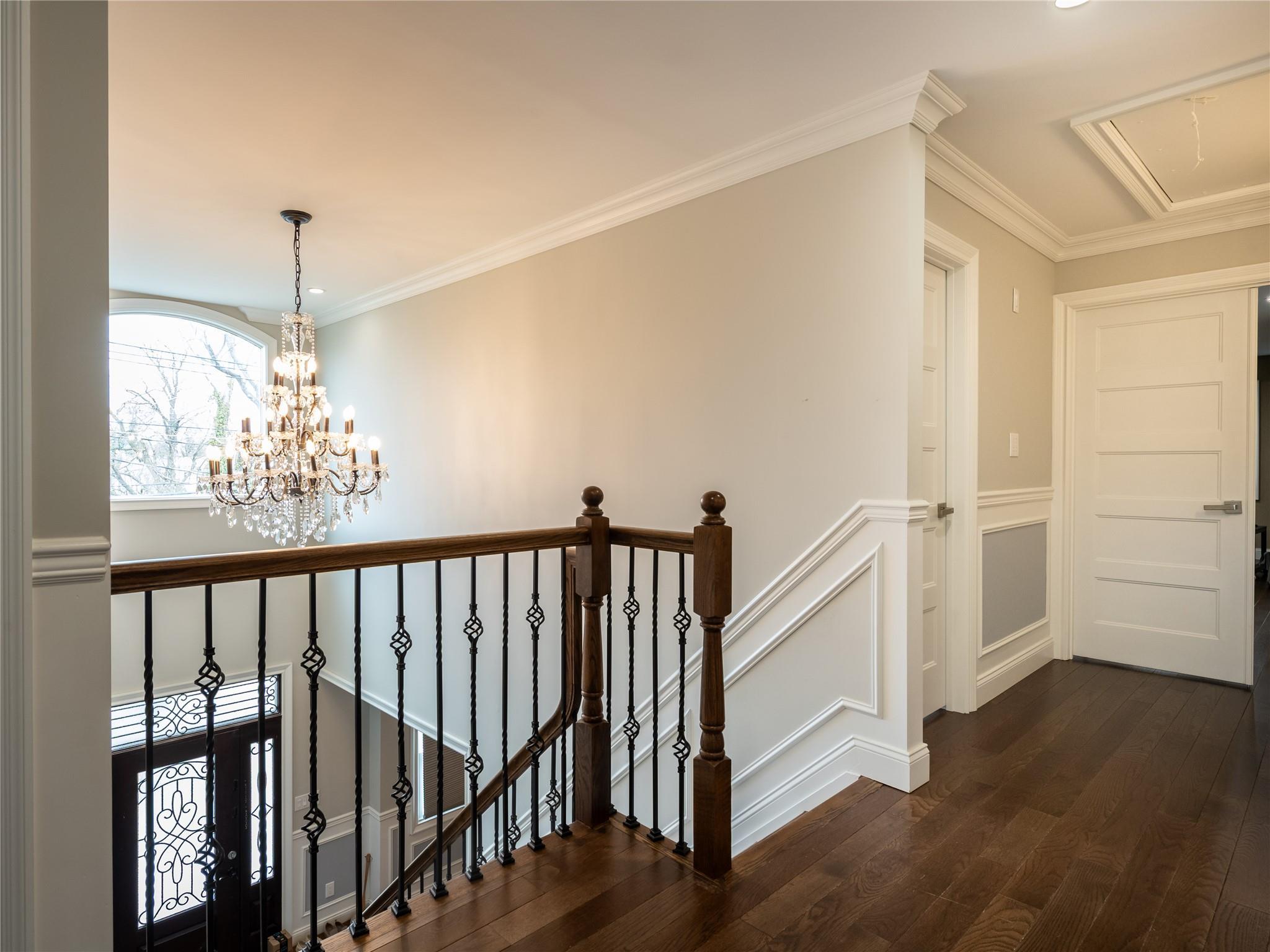 Single Family Glenwood  Nassau County, NY 11545, MLS-879273-22