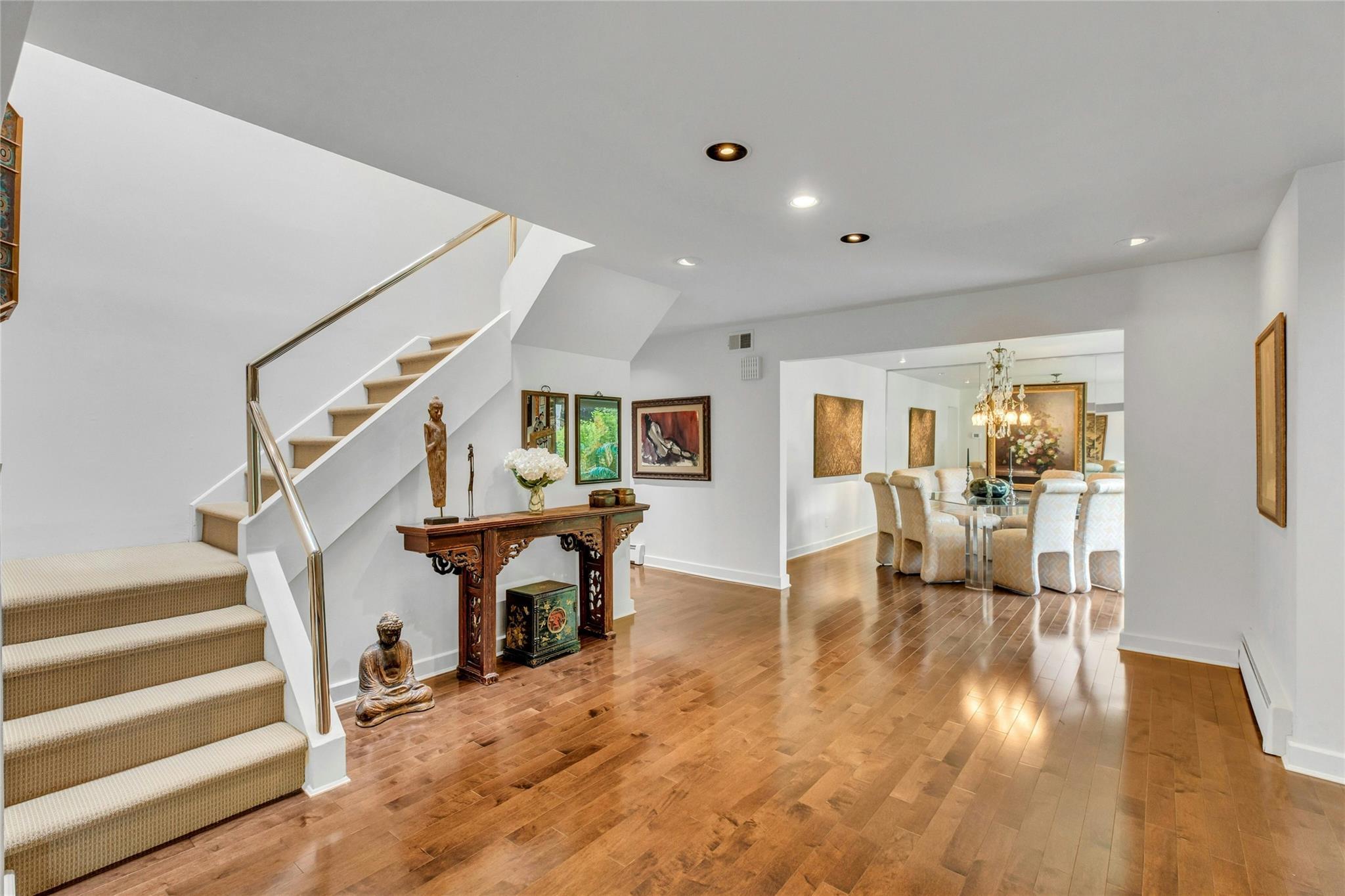 Single Family Woods  Nassau County, NY 11576, MLS-879283-3