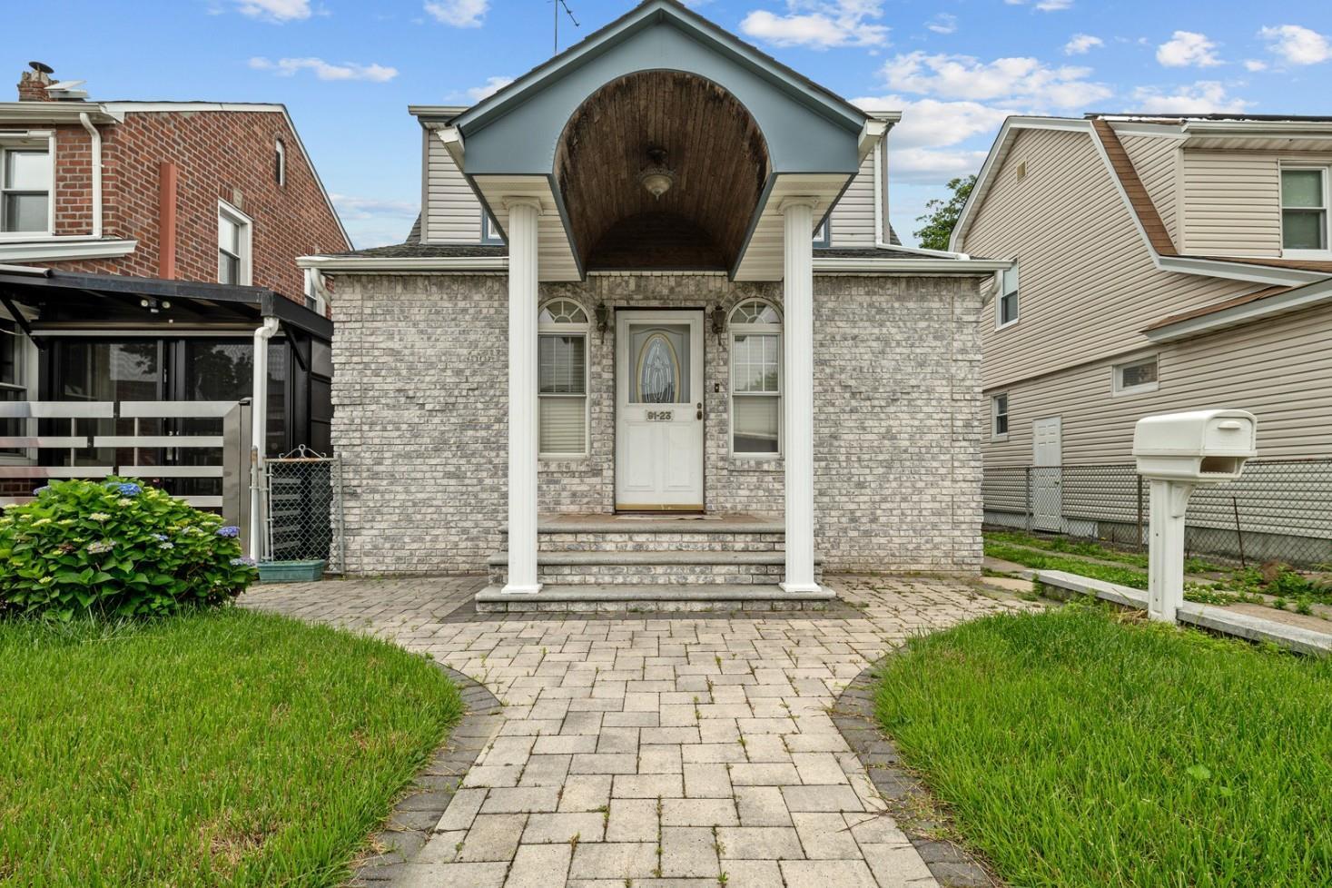 Single Family 215th  Queens, NY 11428, MLS-879307-2