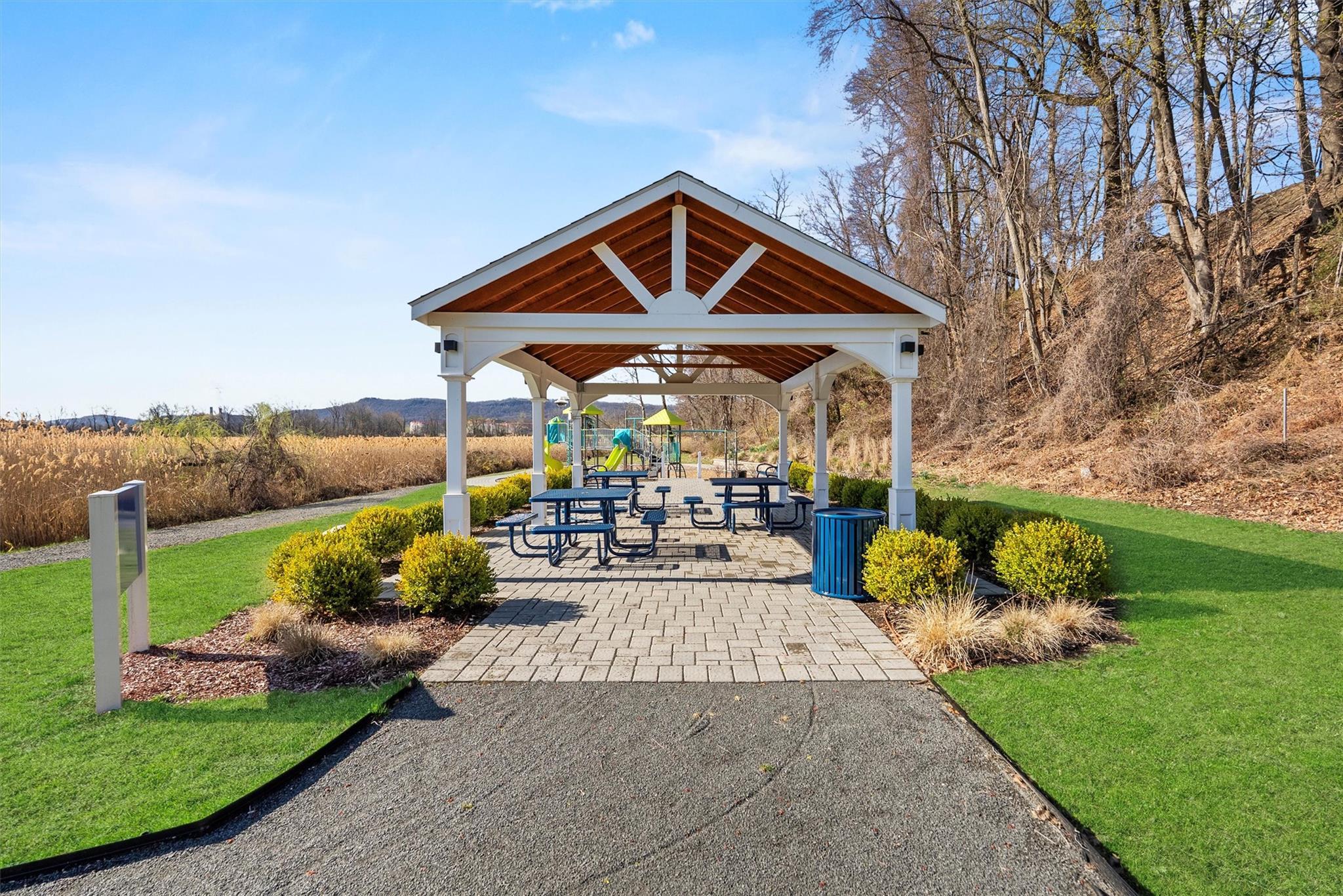 Single Family Windward  Rockland County, NY 10980, MLS-879314-16