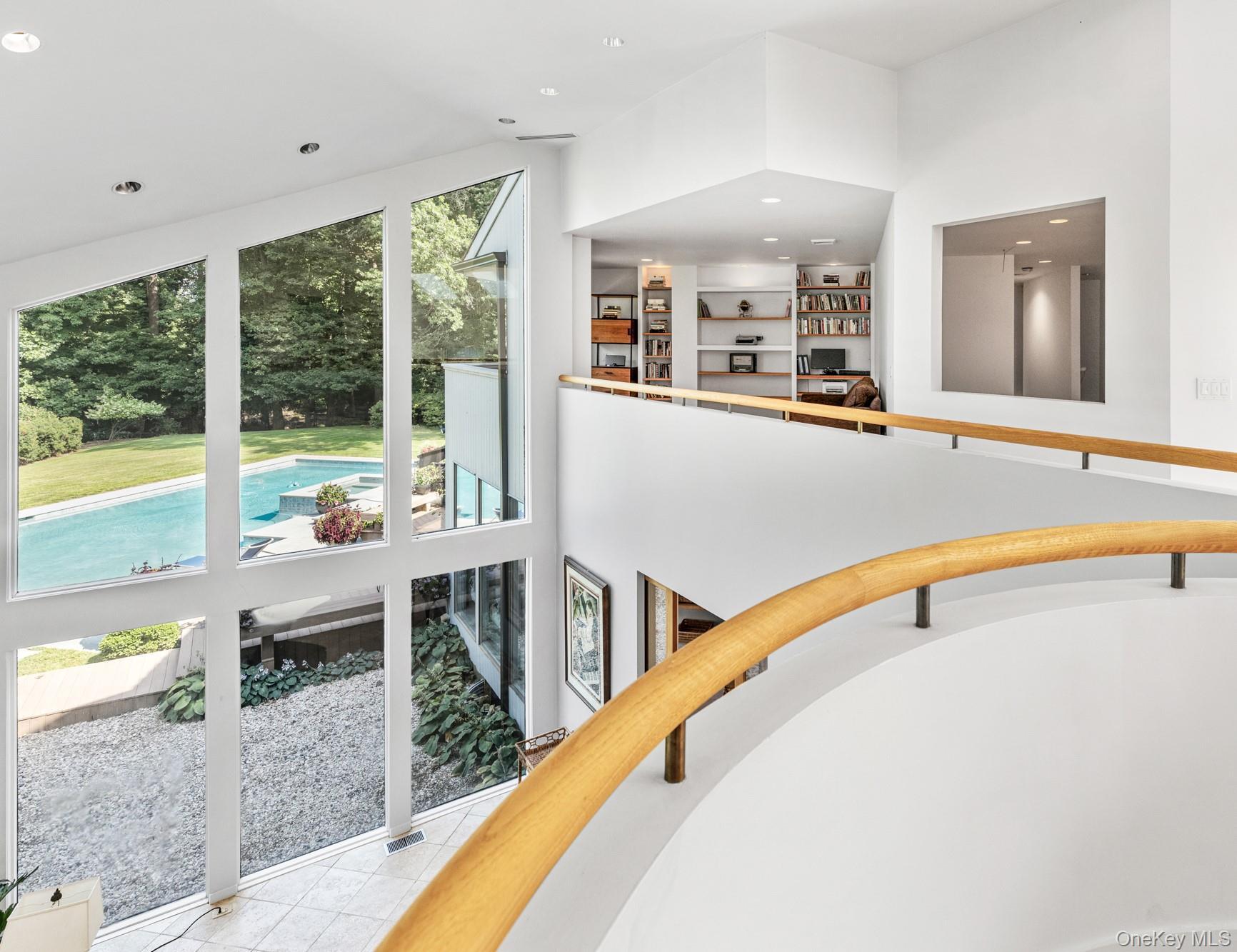 Single Family Mill Pond Nassau County, NY 11560, MLS-879323-17