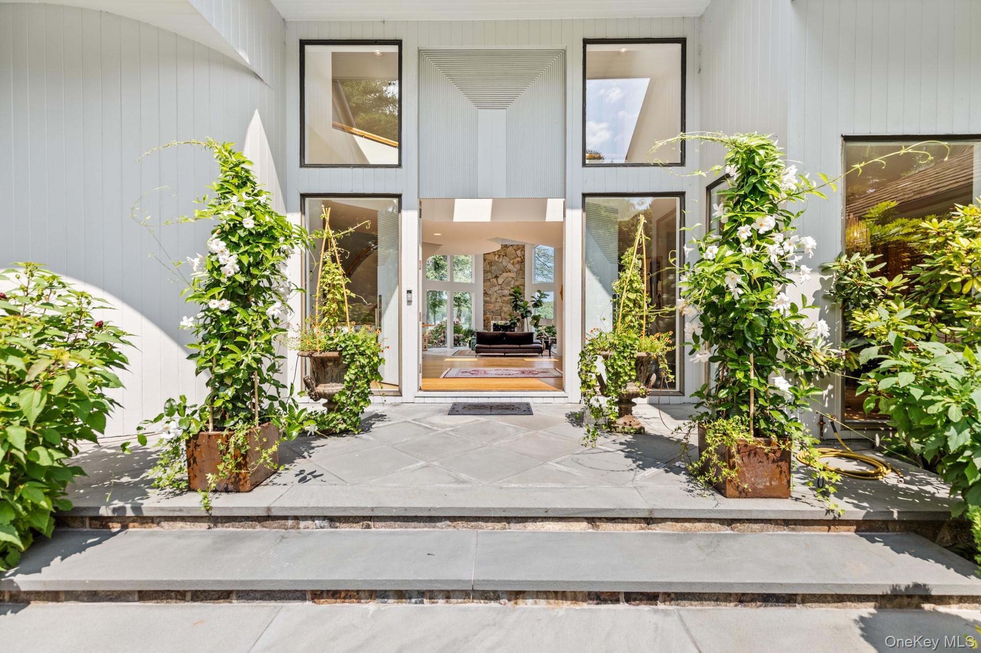 Single Family Mill Pond Nassau County, NY 11560, MLS-879323-4