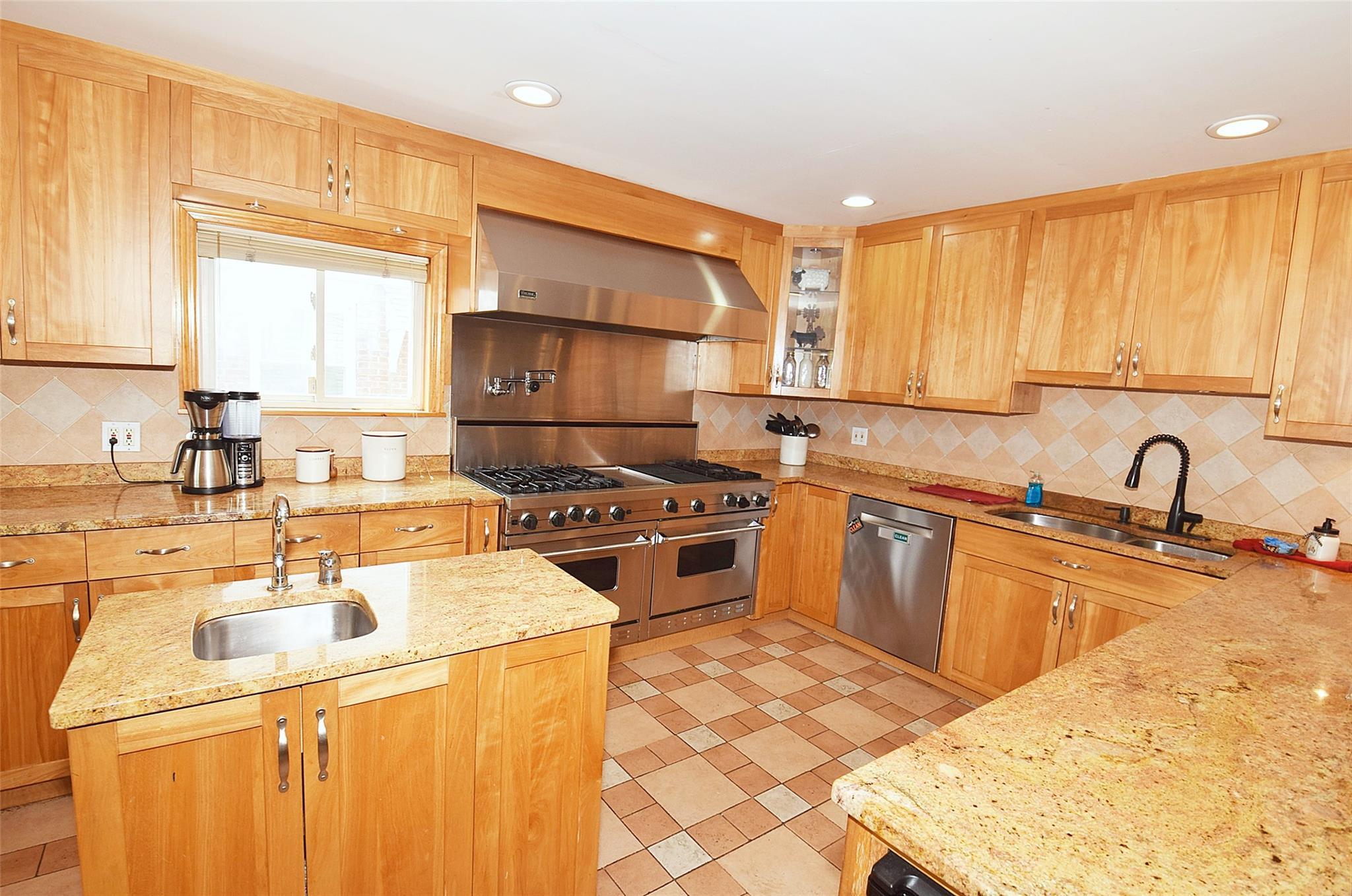 Single Family 164th  Queens, NY 11358, MLS-879332-12