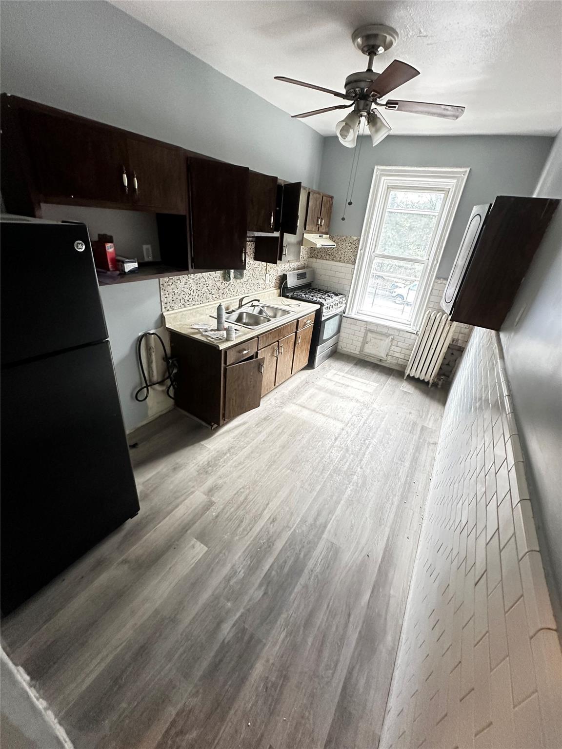 Single Family East 172nd  Bronx, NY 10472, MLS-879336-11