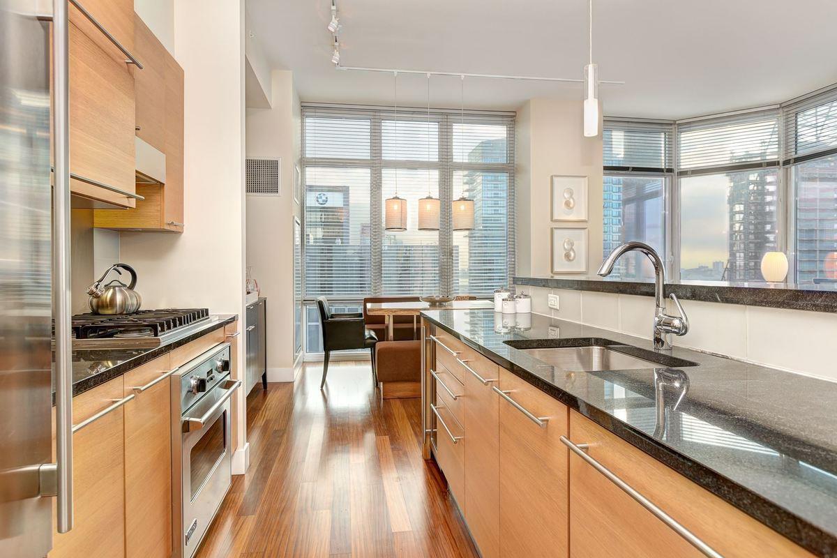 Apartment End  Manhattan, NY 10023, MLS-879338-3