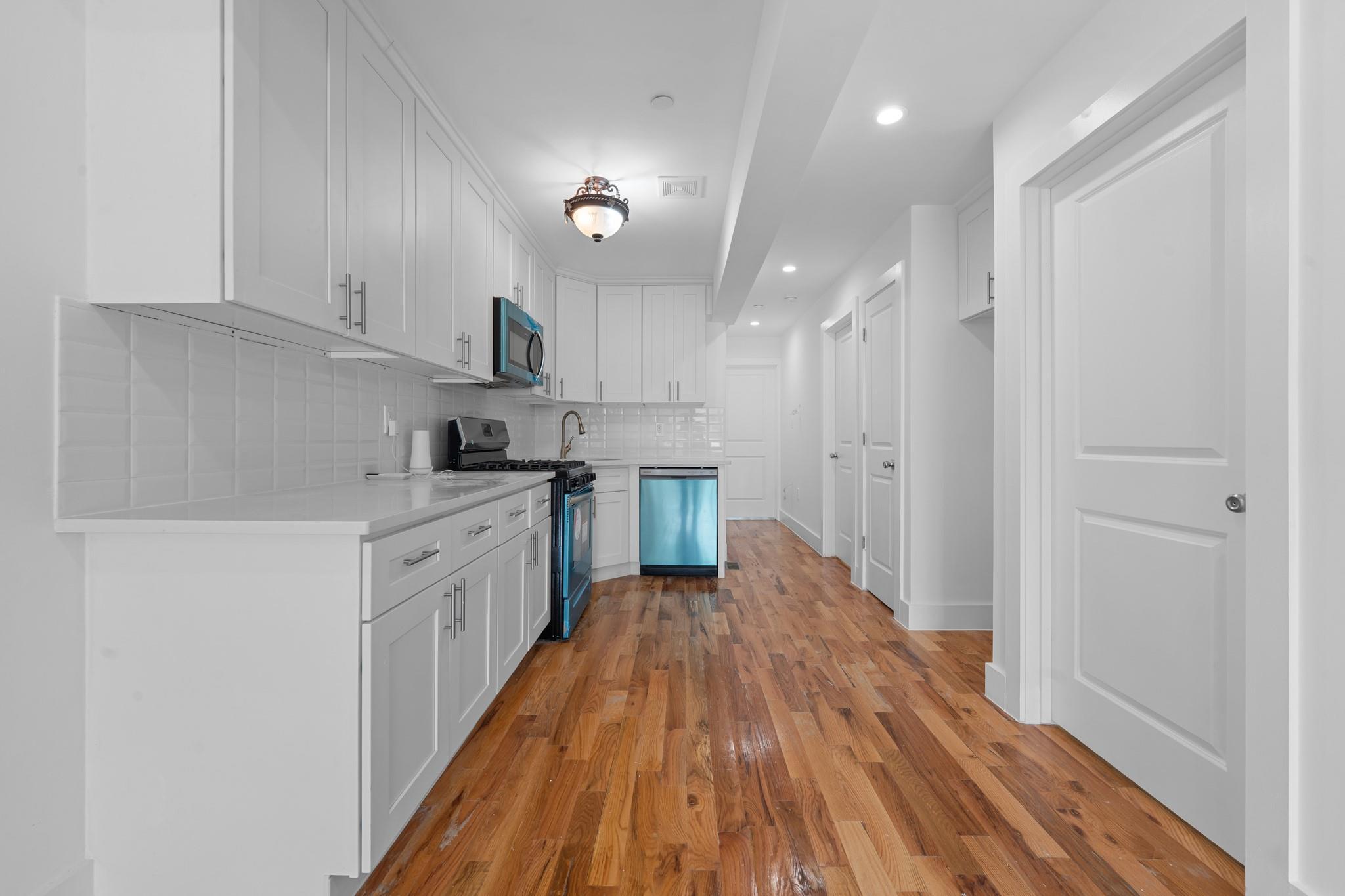 Single Family 125 Ave  Queens, NY 11434, MLS-879340-12