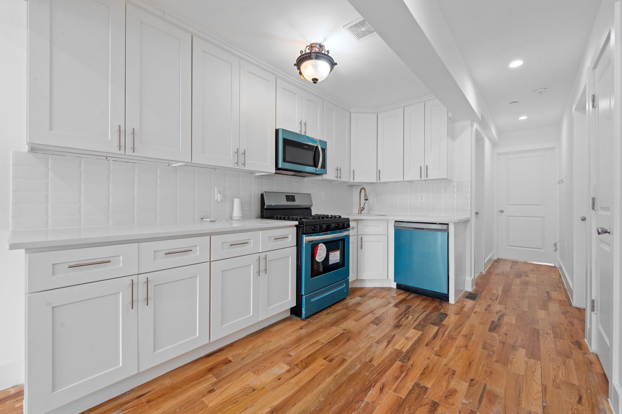Single Family 125 Ave  Queens, NY 11434, MLS-879340-13