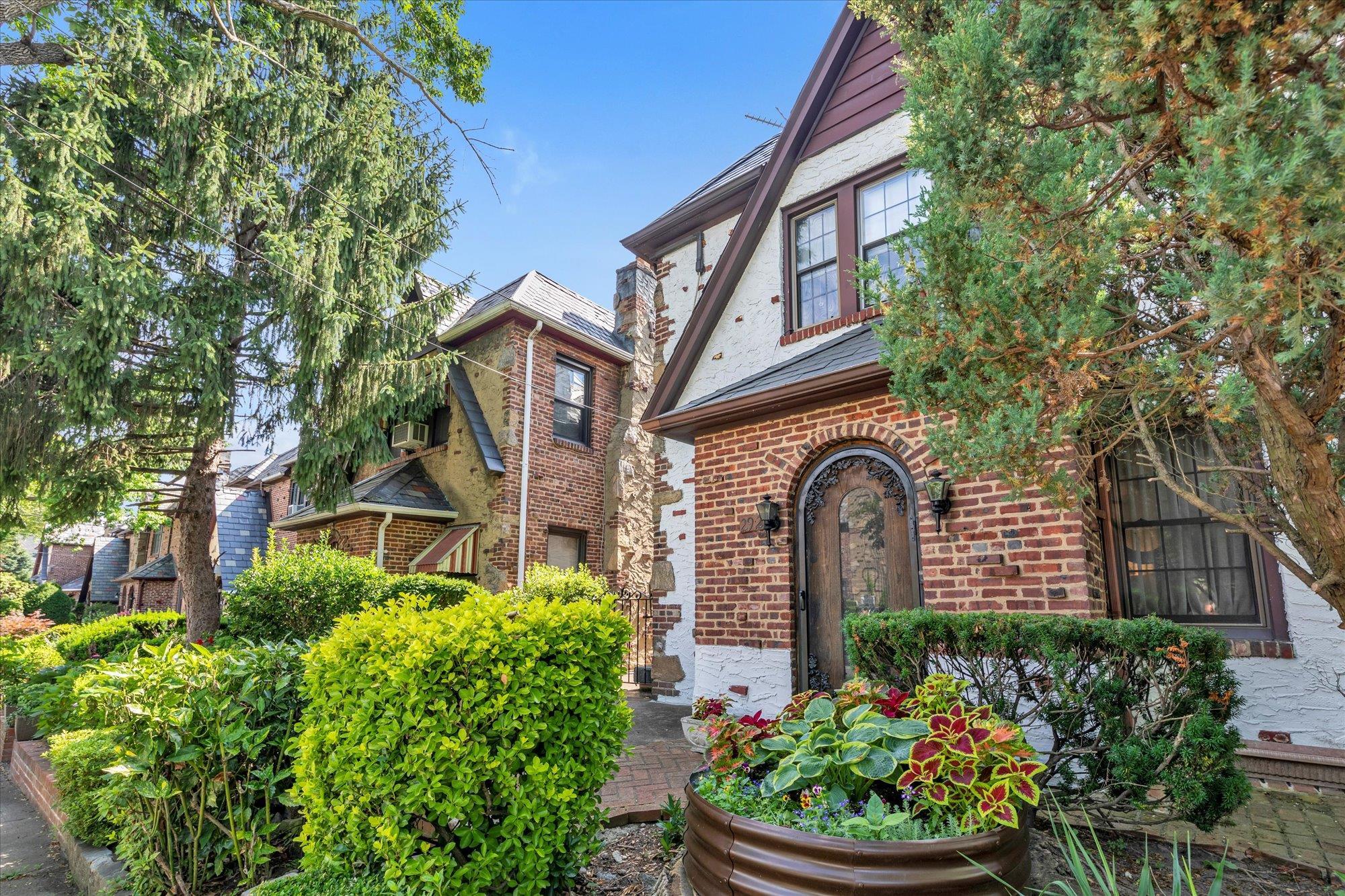 Single Family 167th  Queens, NY 11358, MLS-879342-19
