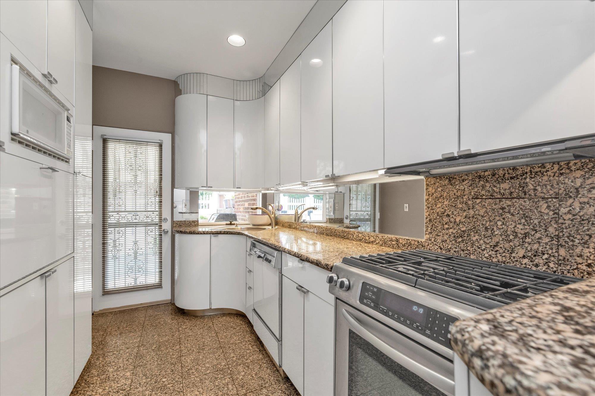 Single Family 167th  Queens, NY 11358, MLS-879342-8