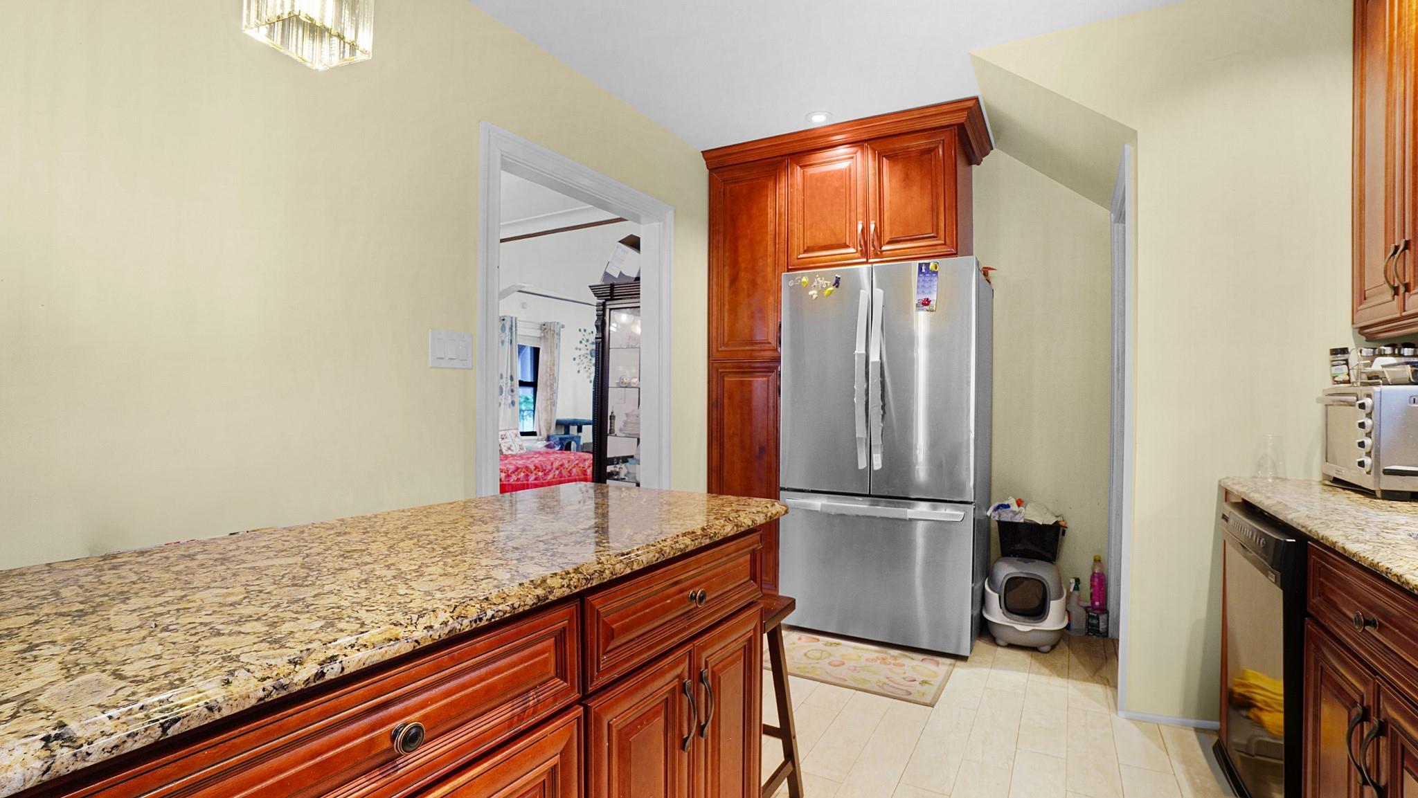 Single Family Ely  Bronx, NY 10466, MLS-879351-10