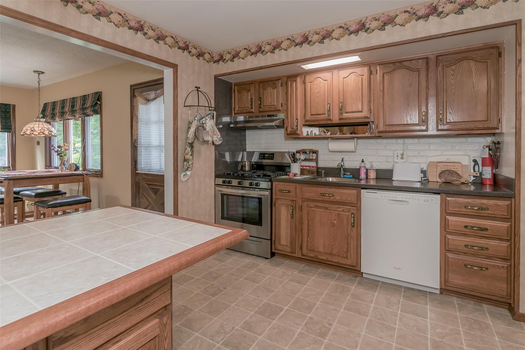 Single Family Valley View  Orange County, NY 10990, MLS-879352-9