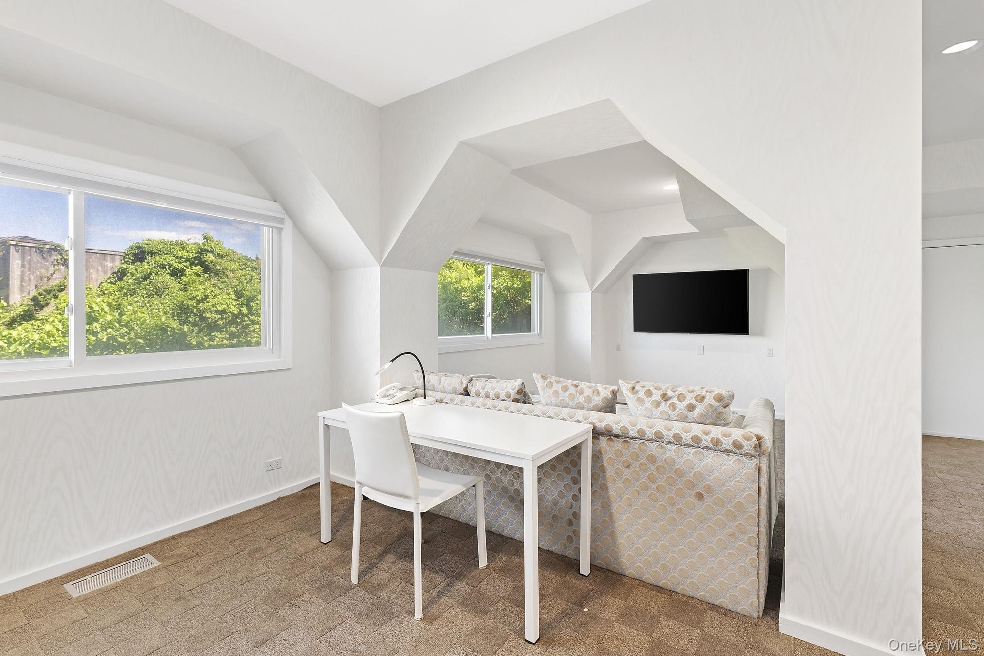 Single Family Dune Suffolk County, NY 11978, MLS-879357-18