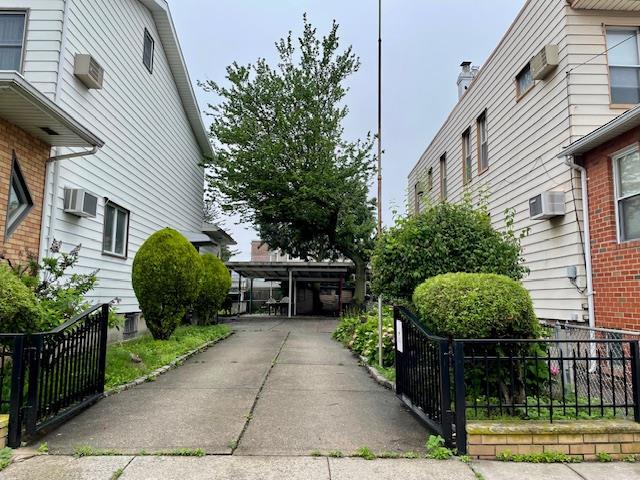 Single Family 72nd  Queens, NY 11378, MLS-879361-13