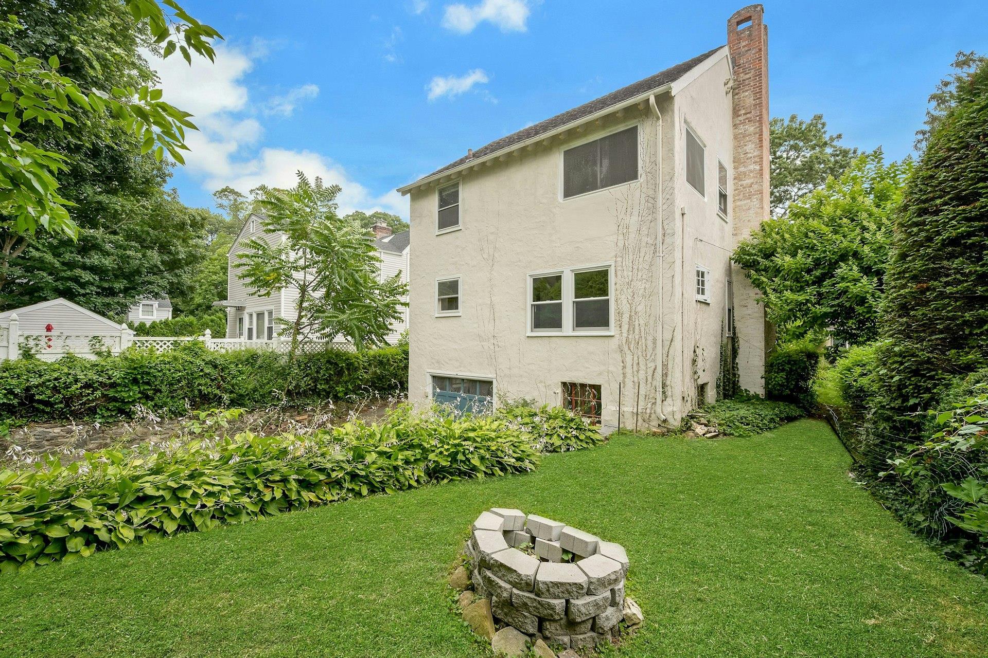 Single Family Clarence Westchester County, NY 10583, MLS-879368-22