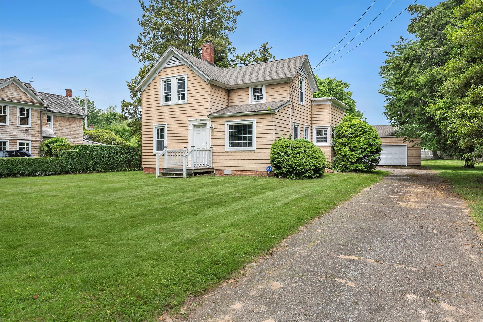 Single Family Newtown  Suffolk County, NY 11937, MLS-879372-3