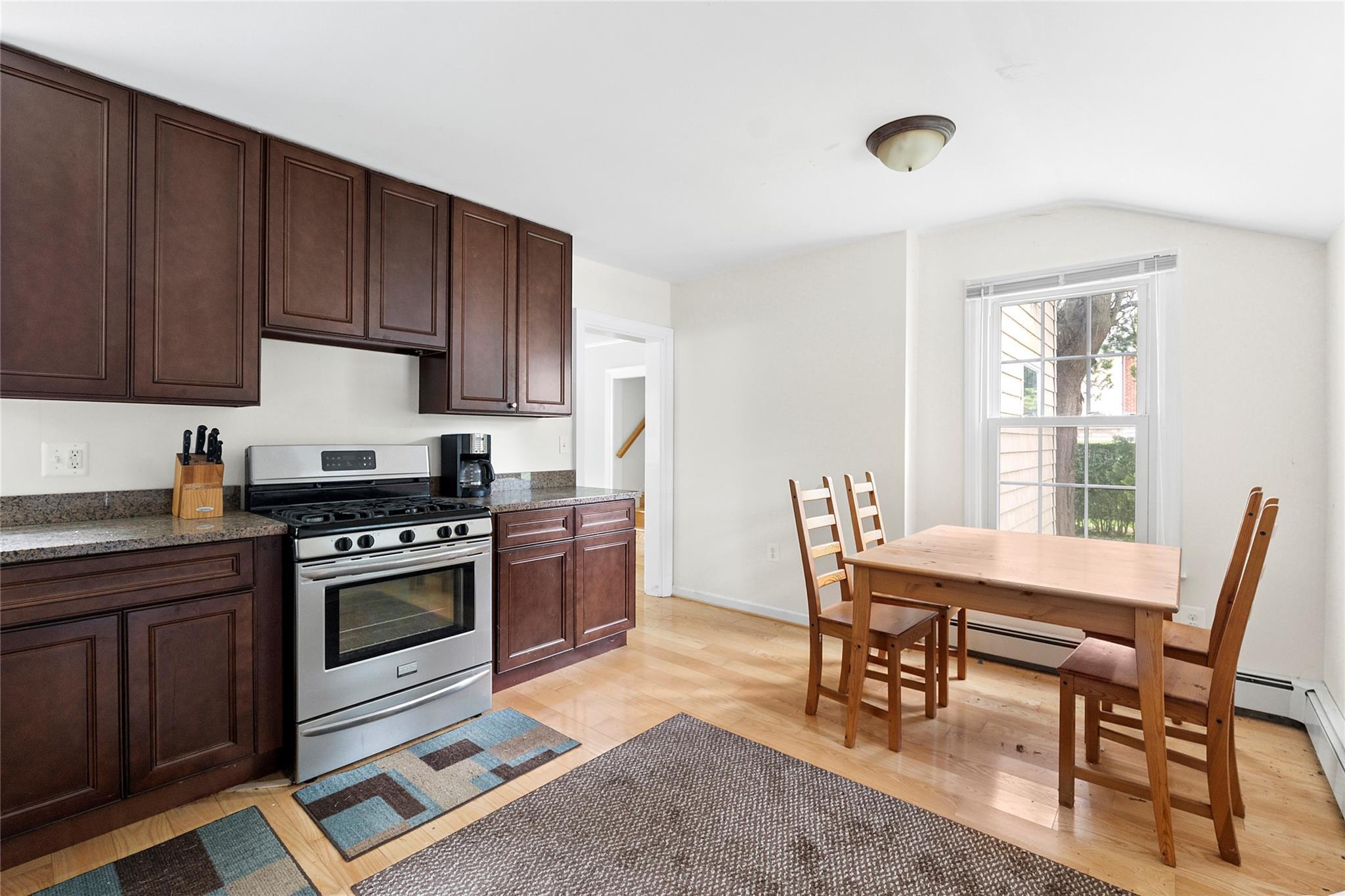 Single Family Newtown  Suffolk County, NY 11937, MLS-879372-4