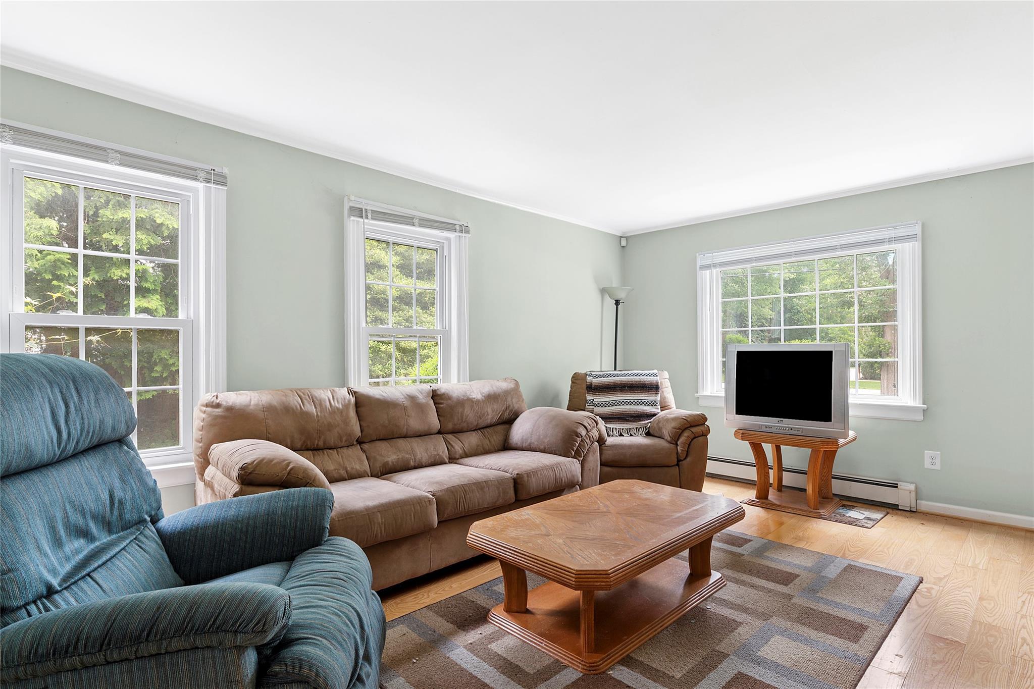 Single Family Newtown  Suffolk County, NY 11937, MLS-879372-6