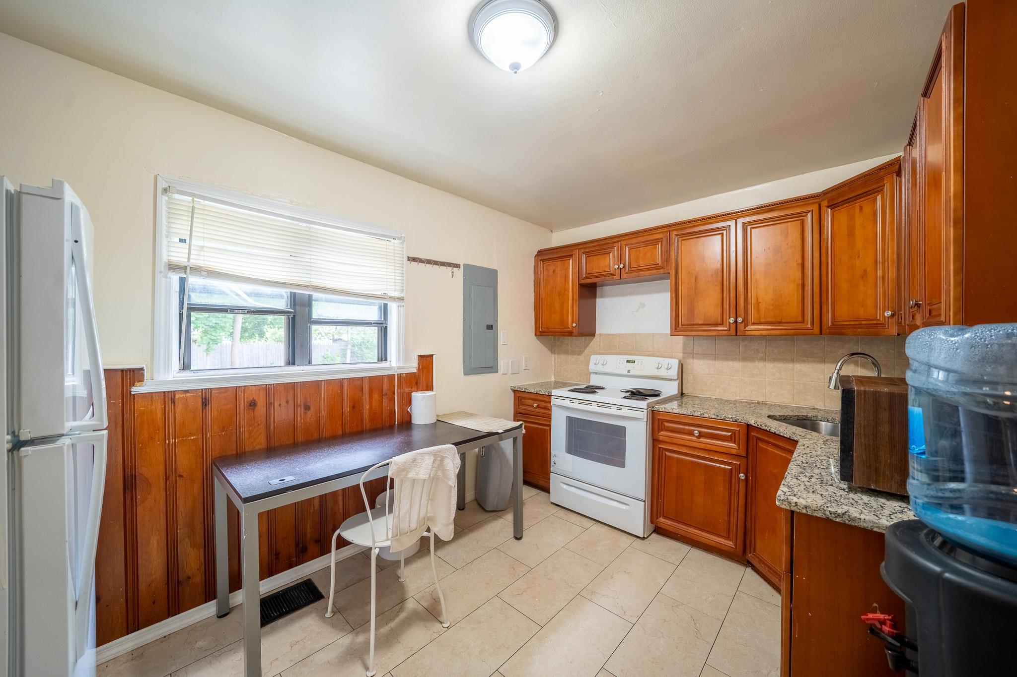 Single Family Michigan  Suffolk County, NY 11713, MLS-879378-10