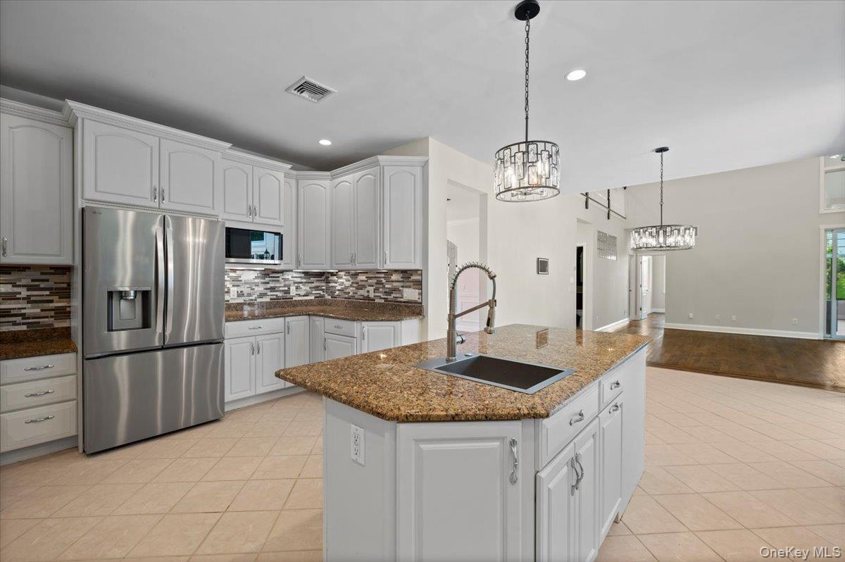 Single Family Gualtiere Westchester County, NY 10562, MLS-879380-11