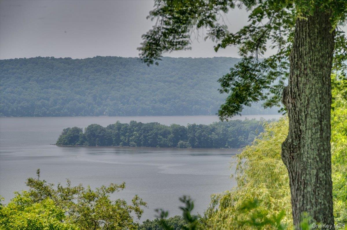 Single Family Gualtiere Westchester County, NY 10562, MLS-879380-20