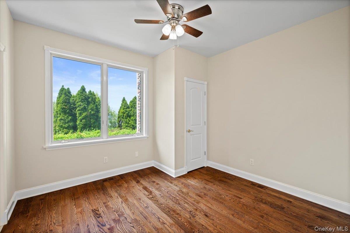 Single Family Gualtiere Westchester County, NY 10562, MLS-879380-24