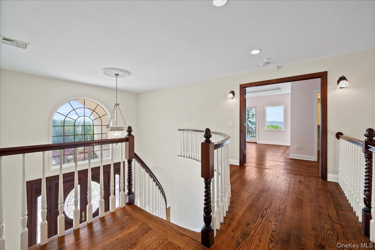 Single Family Gualtiere Westchester County, NY 10562, MLS-879380-25