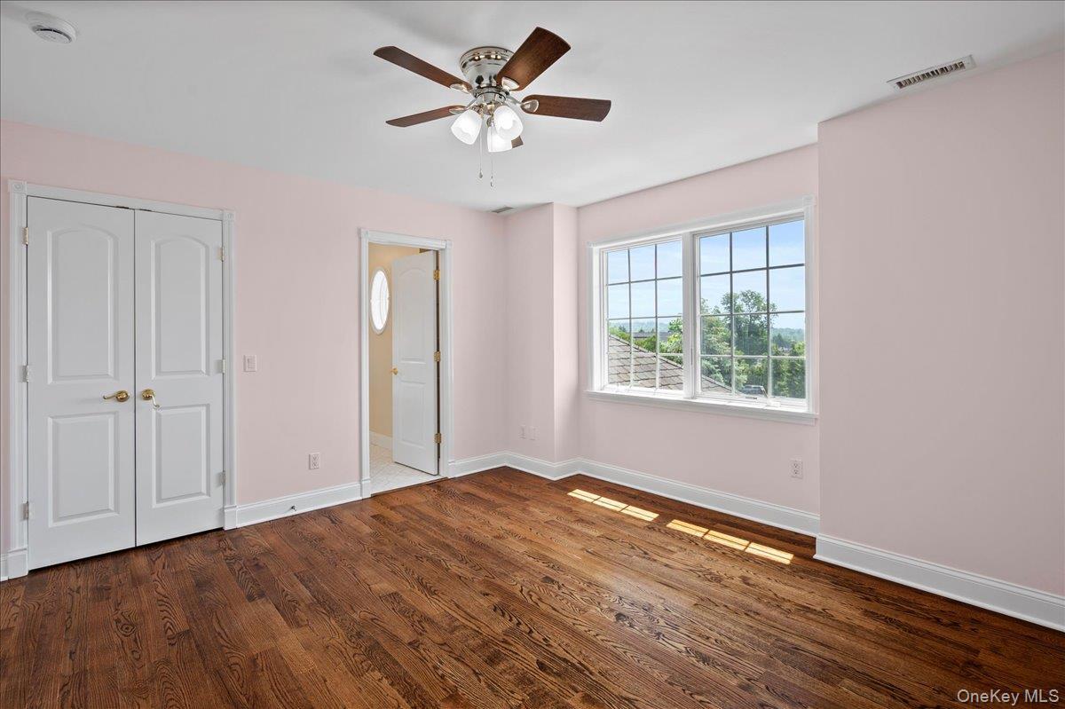 Single Family Gualtiere Westchester County, NY 10562, MLS-879380-34