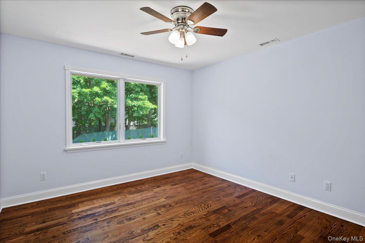 Single Family Gualtiere Westchester County, NY 10562, MLS-879380-38