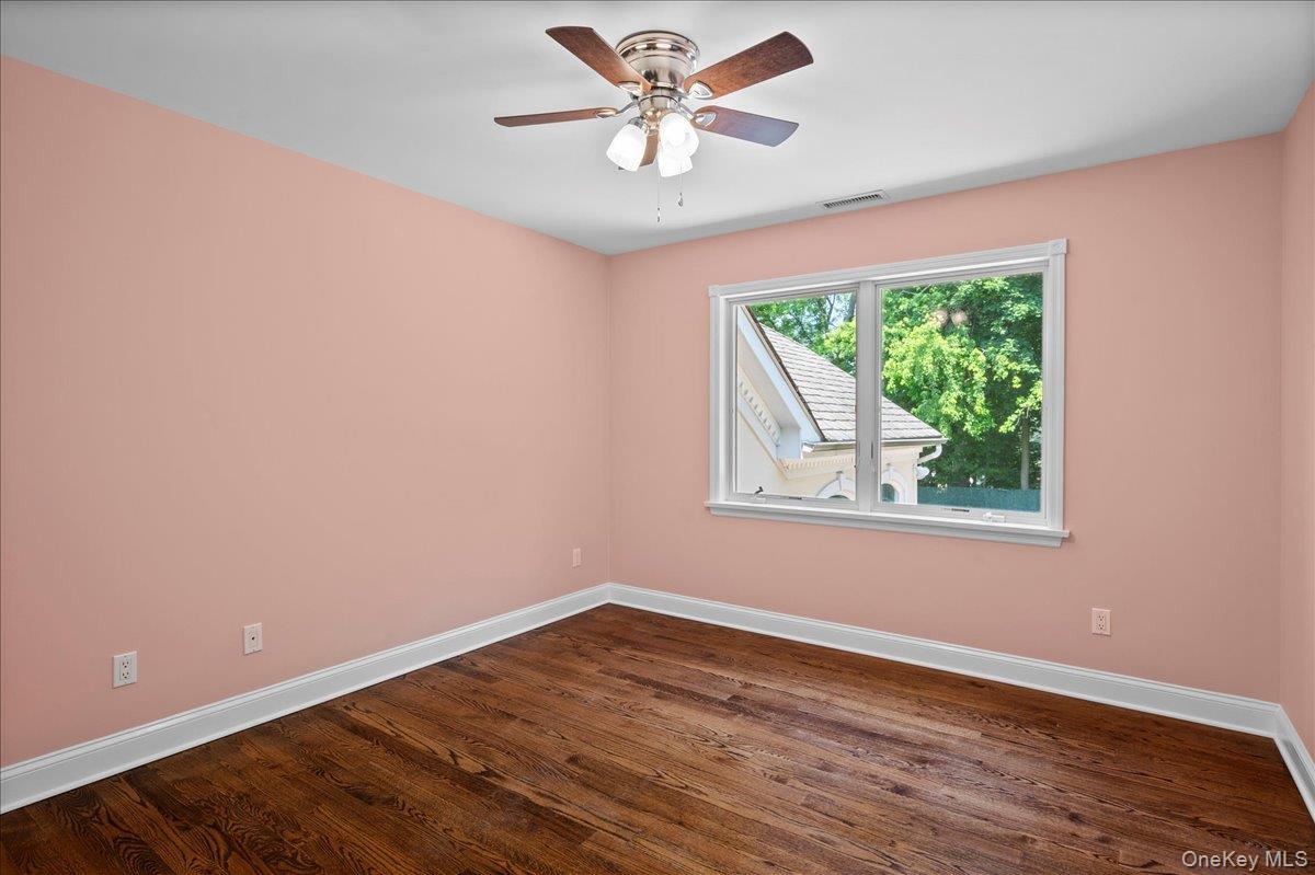 Single Family Gualtiere Westchester County, NY 10562, MLS-879380-39