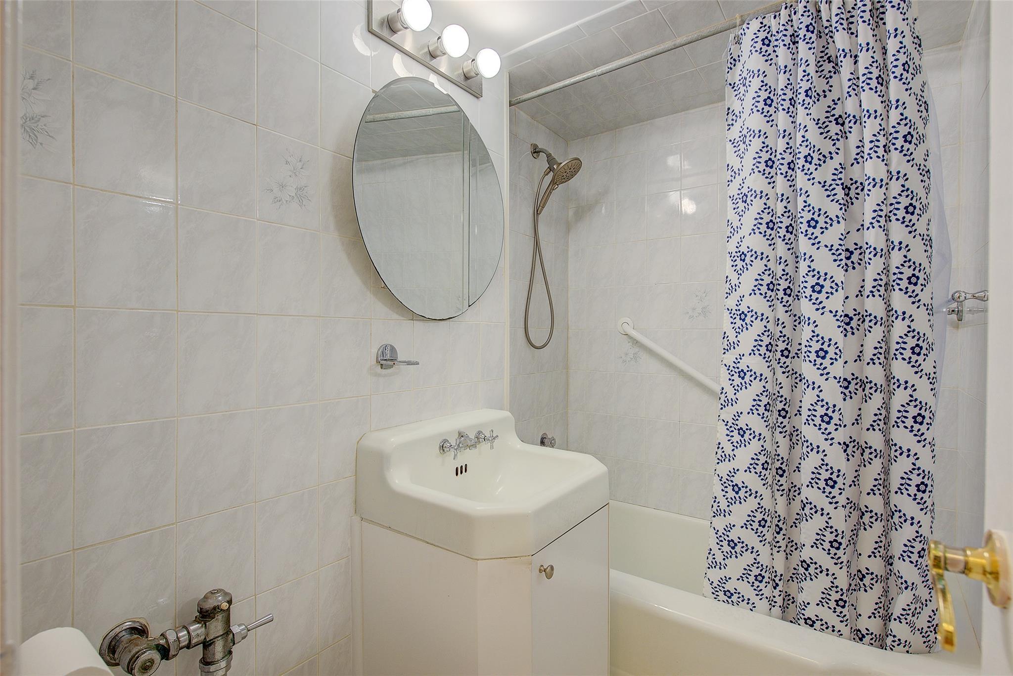 Coop 85  Queens, NY 11372, MLS-879385-13