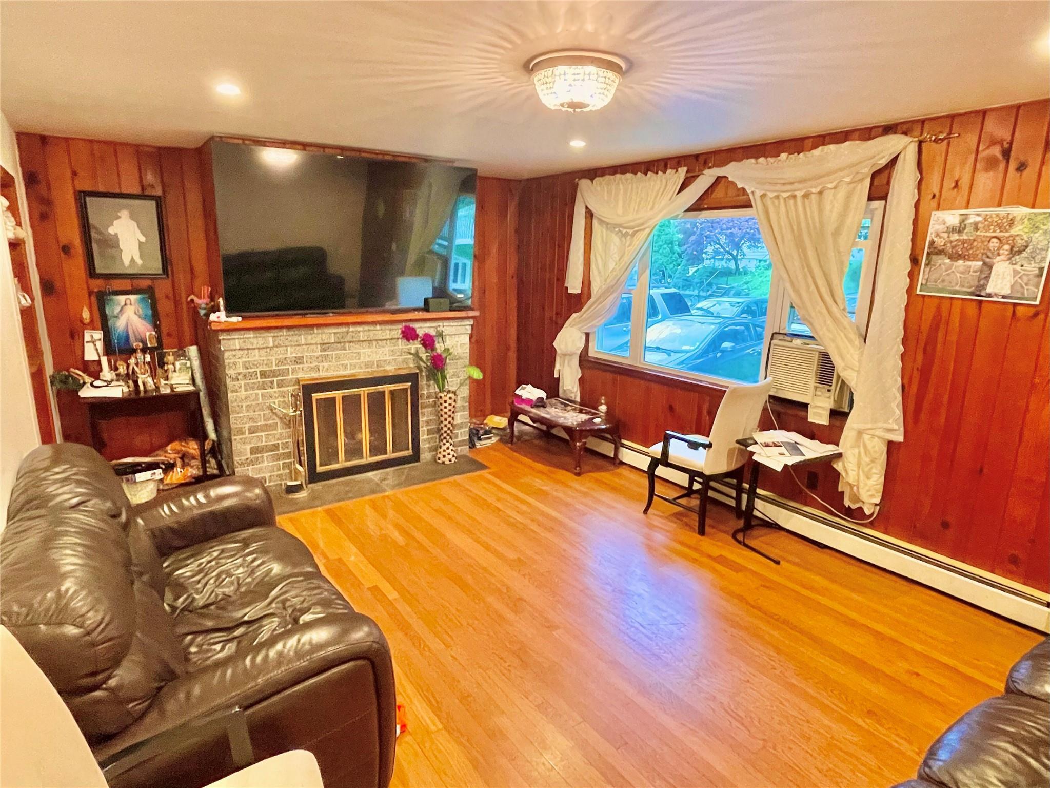 Single Family Pine  Westchester County, NY 10562, MLS-879391-3