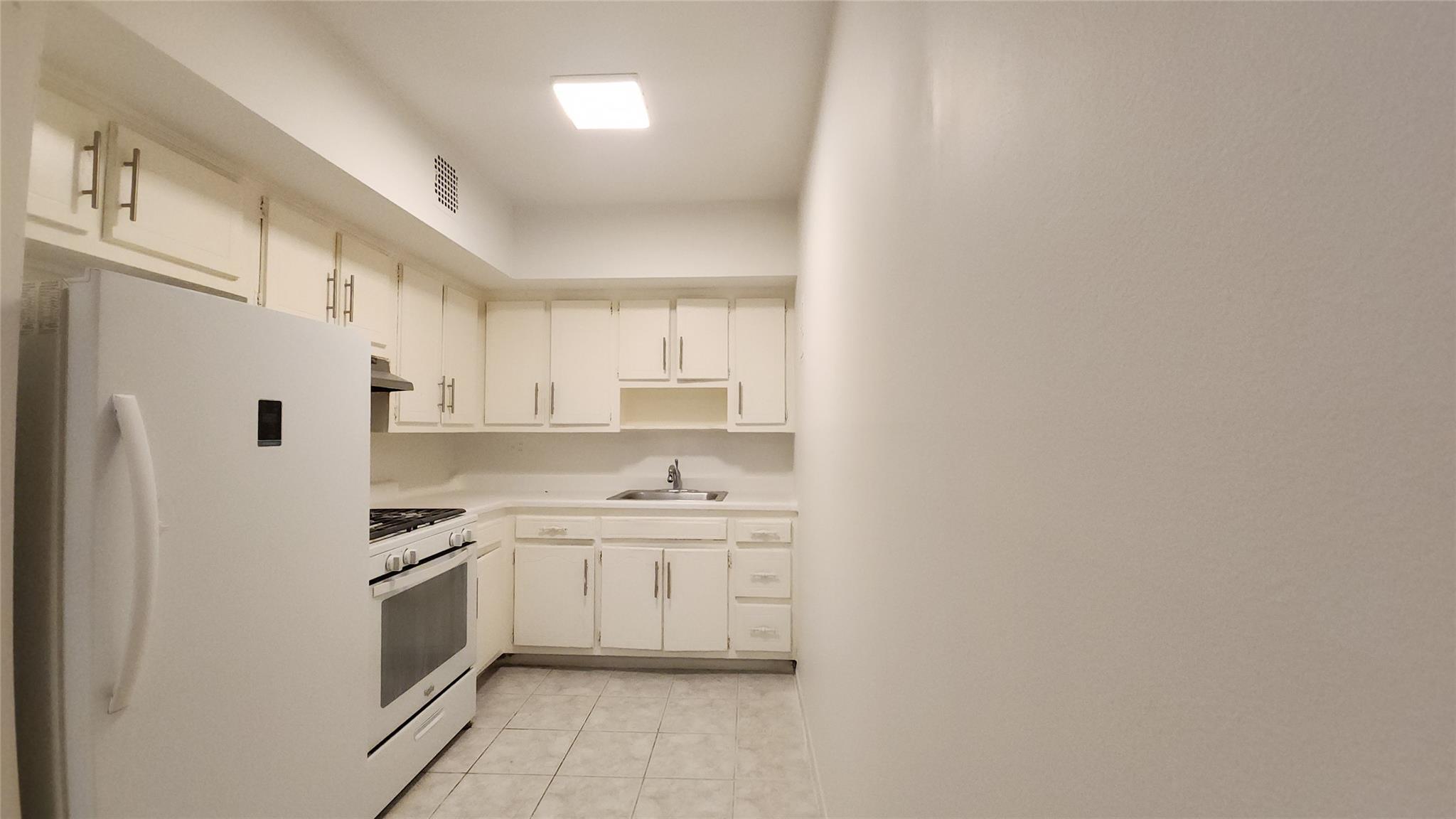 Single Family 82nd  Queens, NY 11373, MLS-879395-7