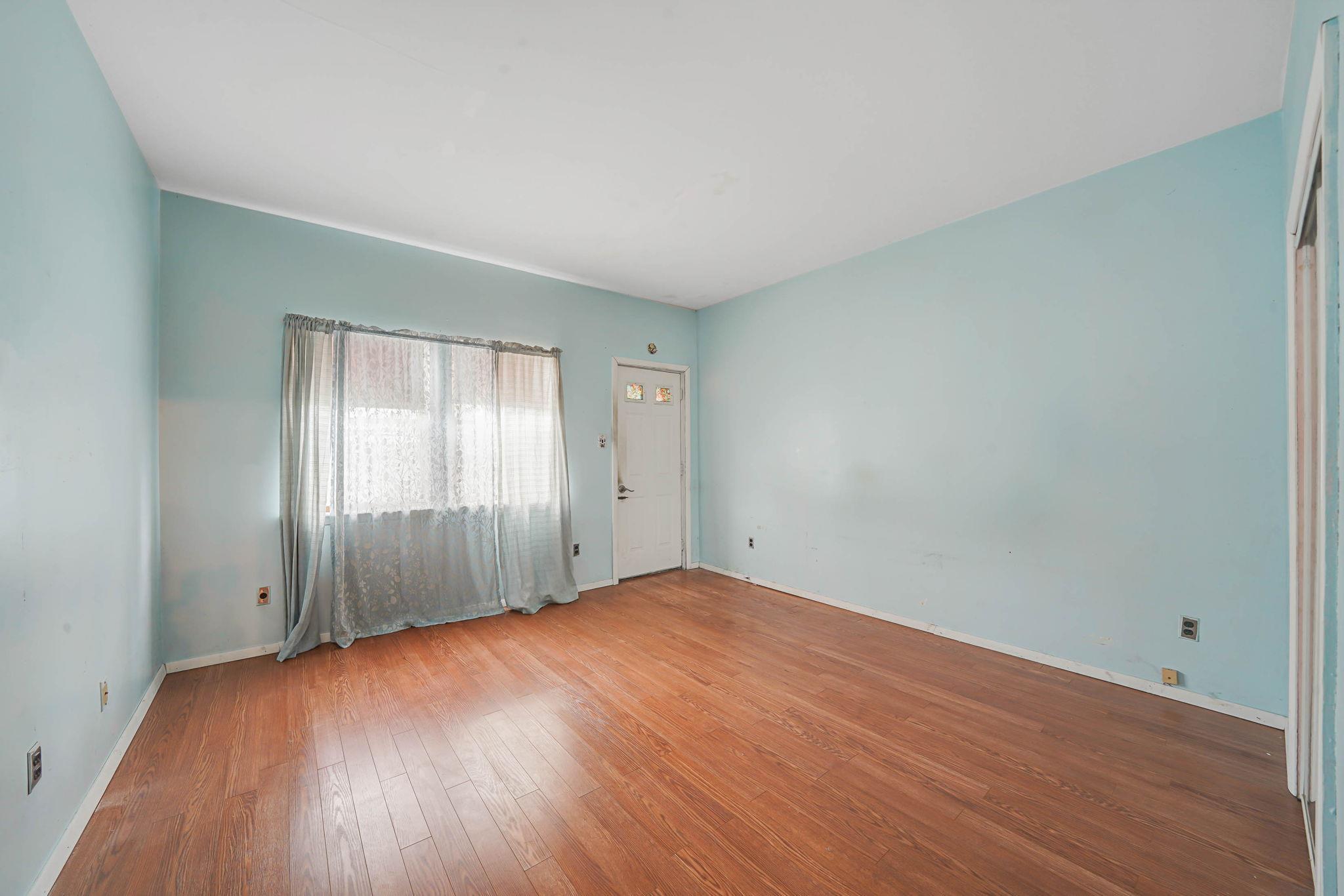 Single Family 130  Queens, NY 11415, MLS-879396-14