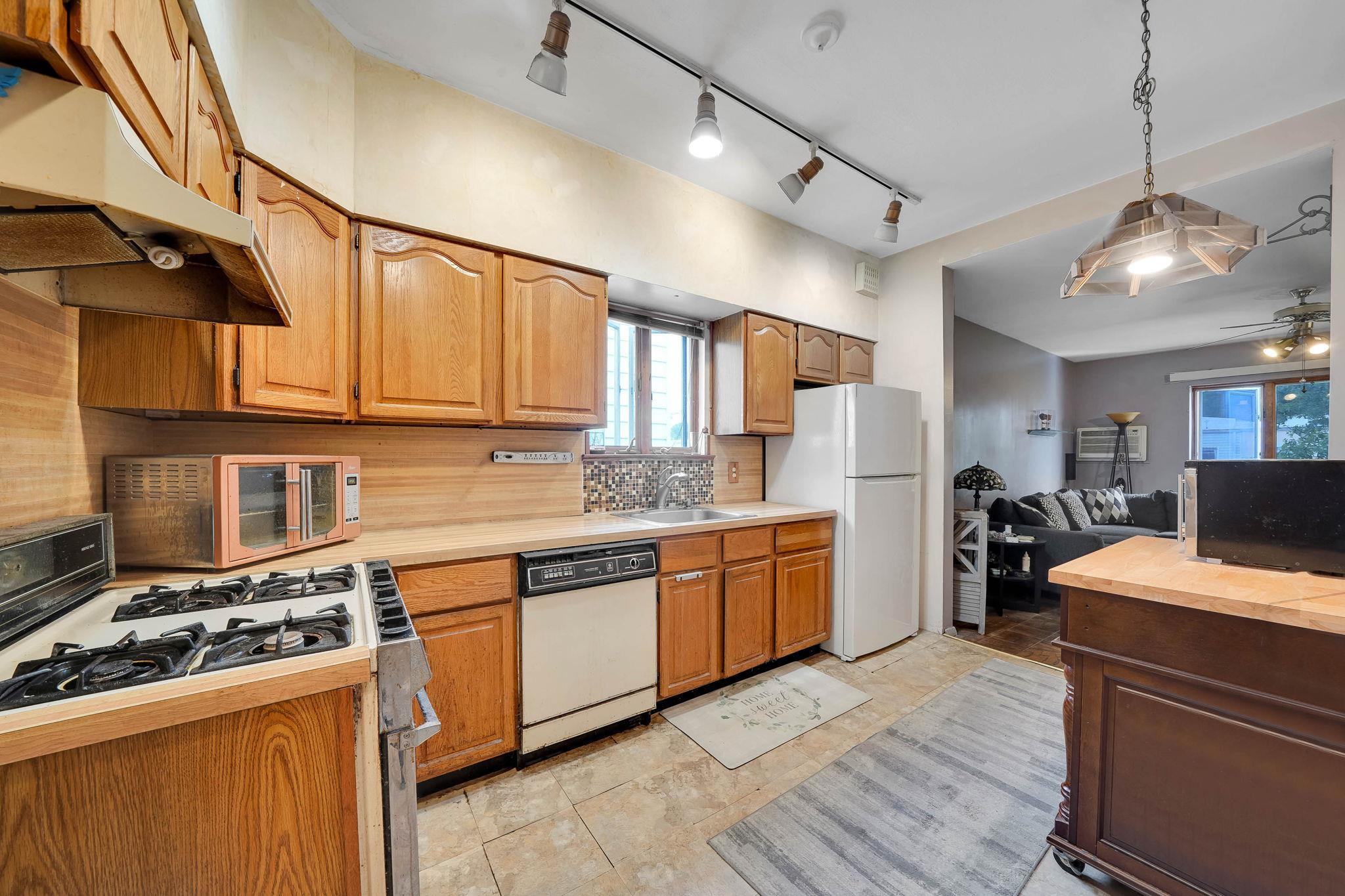 Single Family 130  Queens, NY 11415, MLS-879396-19