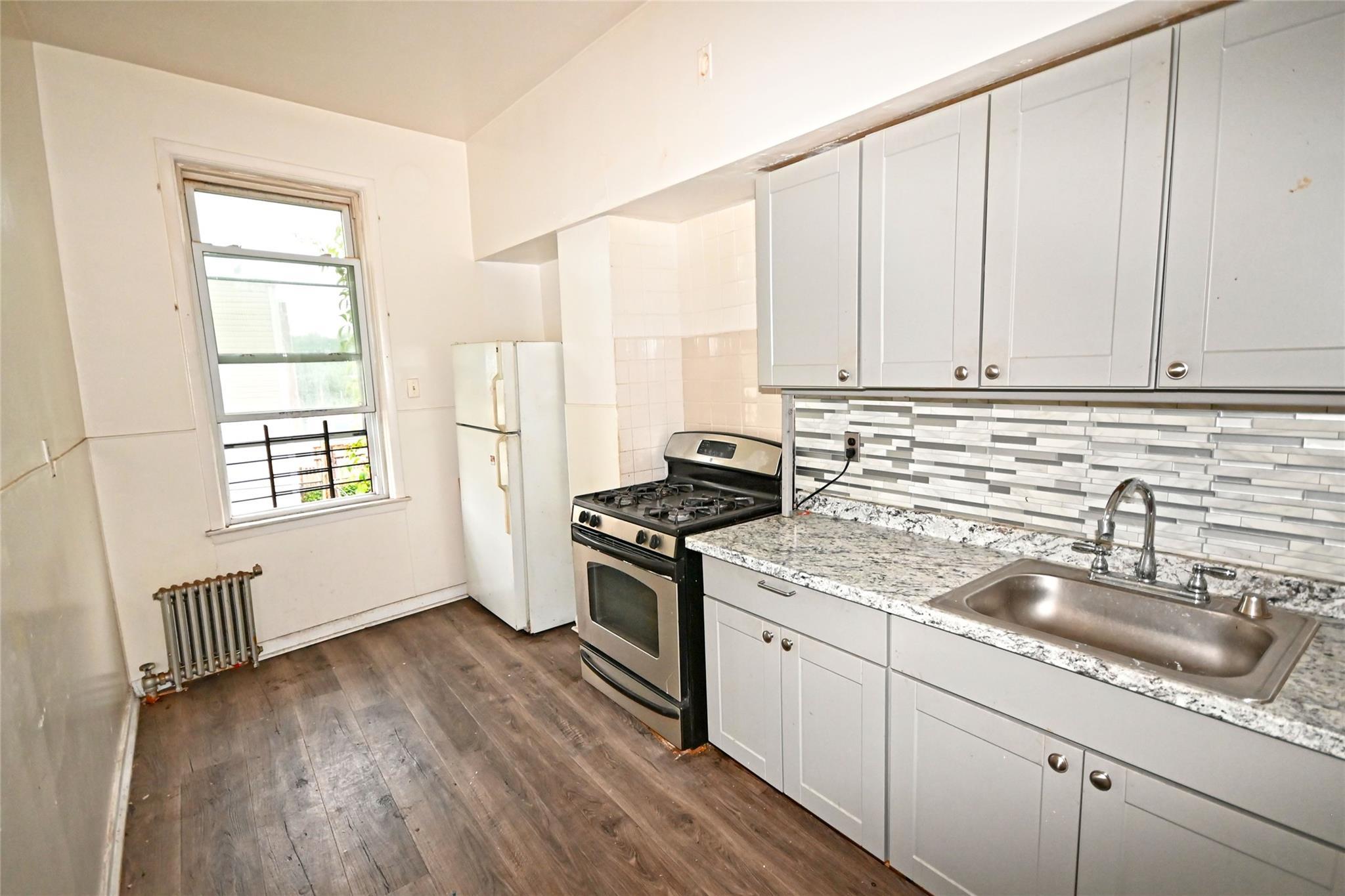 Single Family Woodhaven  Queens, NY 11385, MLS-879398-4