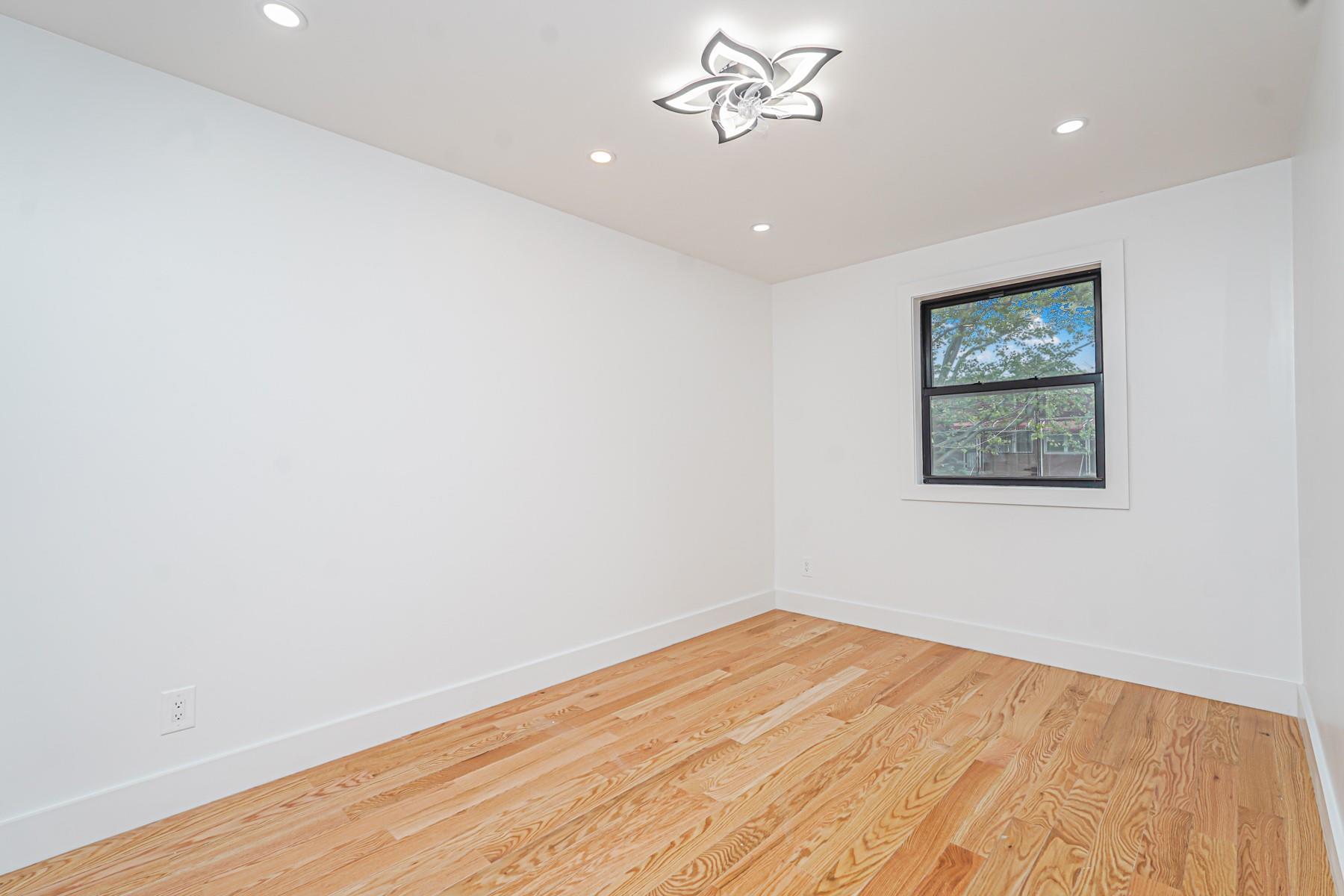 Single Family 83rd  Brooklyn, NY 11236, MLS-879467-10