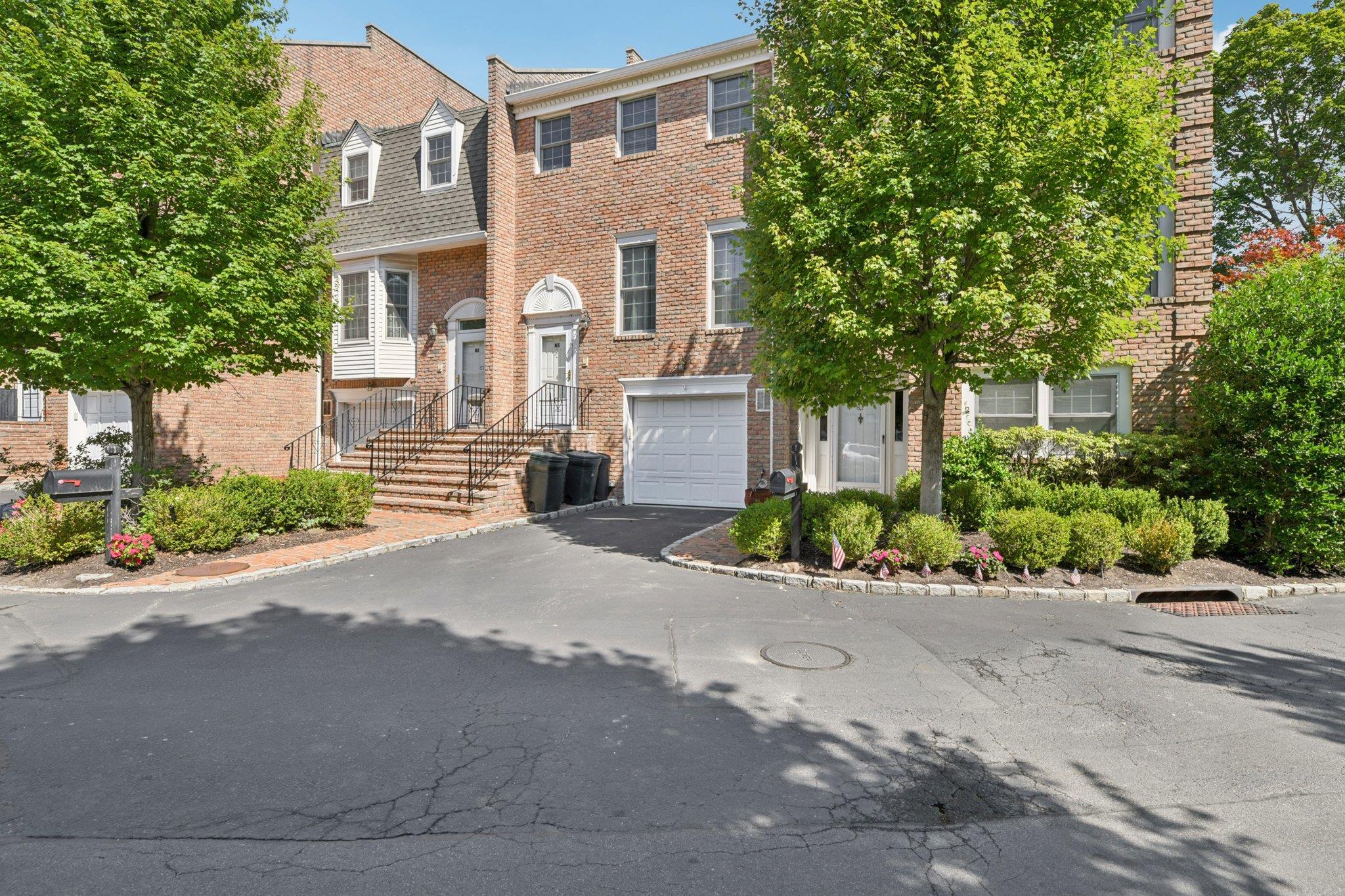 Condo Marjorie  Nassau County, NY 11030, MLS-879495-2
