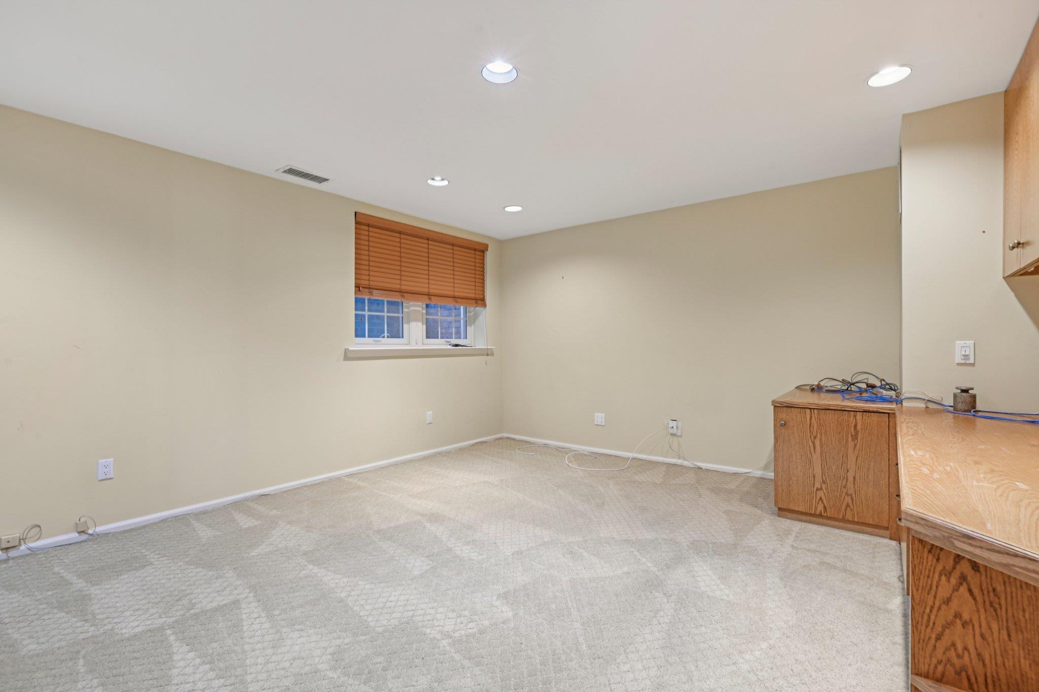 Condo Marjorie  Nassau County, NY 11030, MLS-879495-23