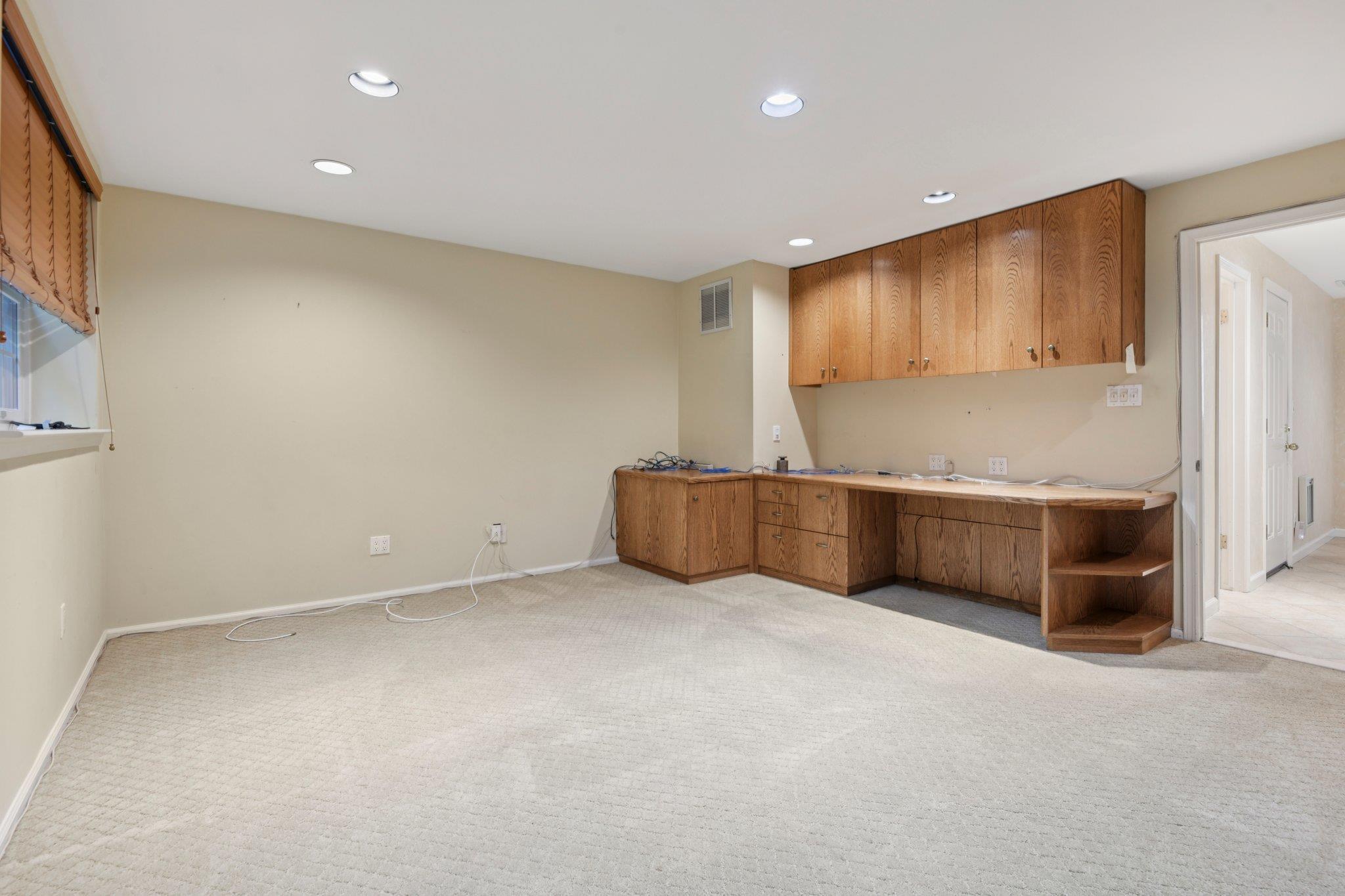 Condo Marjorie  Nassau County, NY 11030, MLS-879495-26