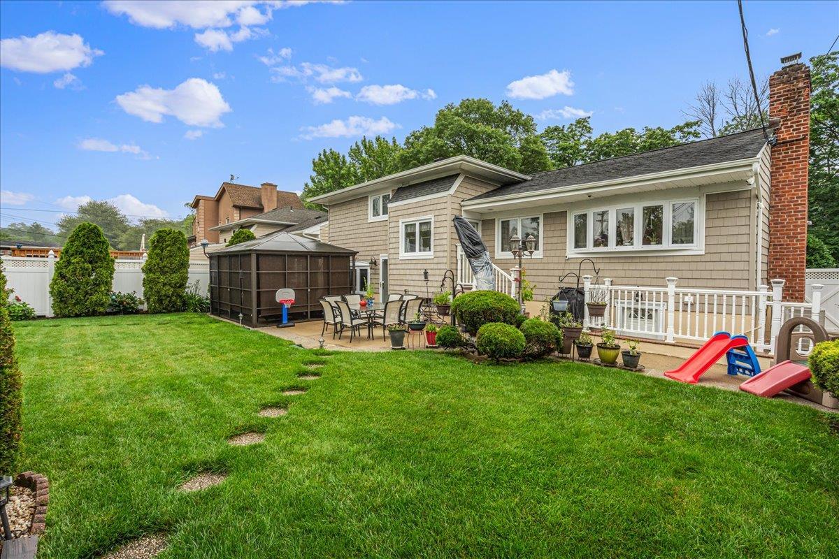 Single Family Grand Central  Queens, NY 11362, MLS-879501-26