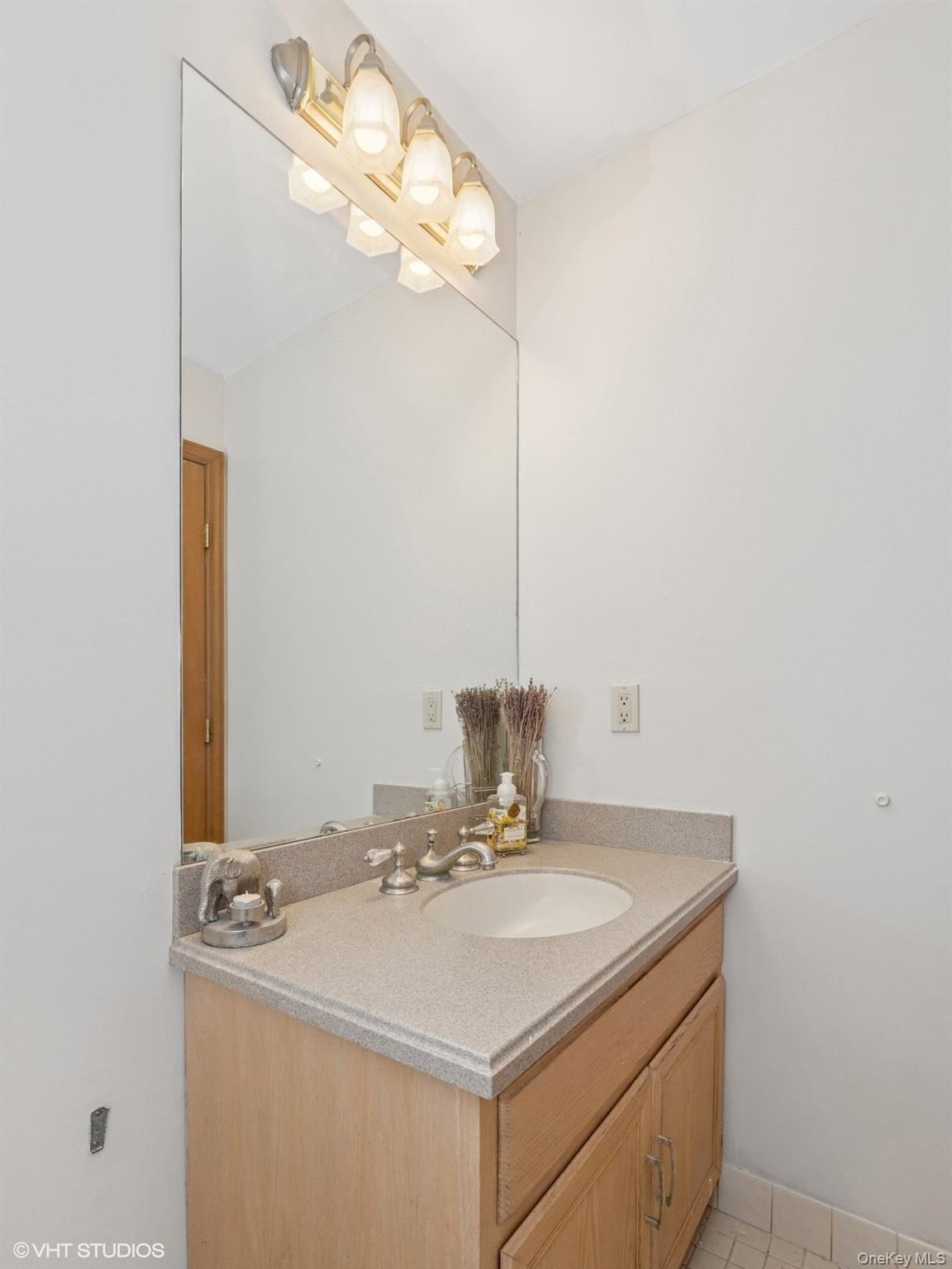 Single Family Elmwood Westchester County, NY 10590, MLS-879514-10